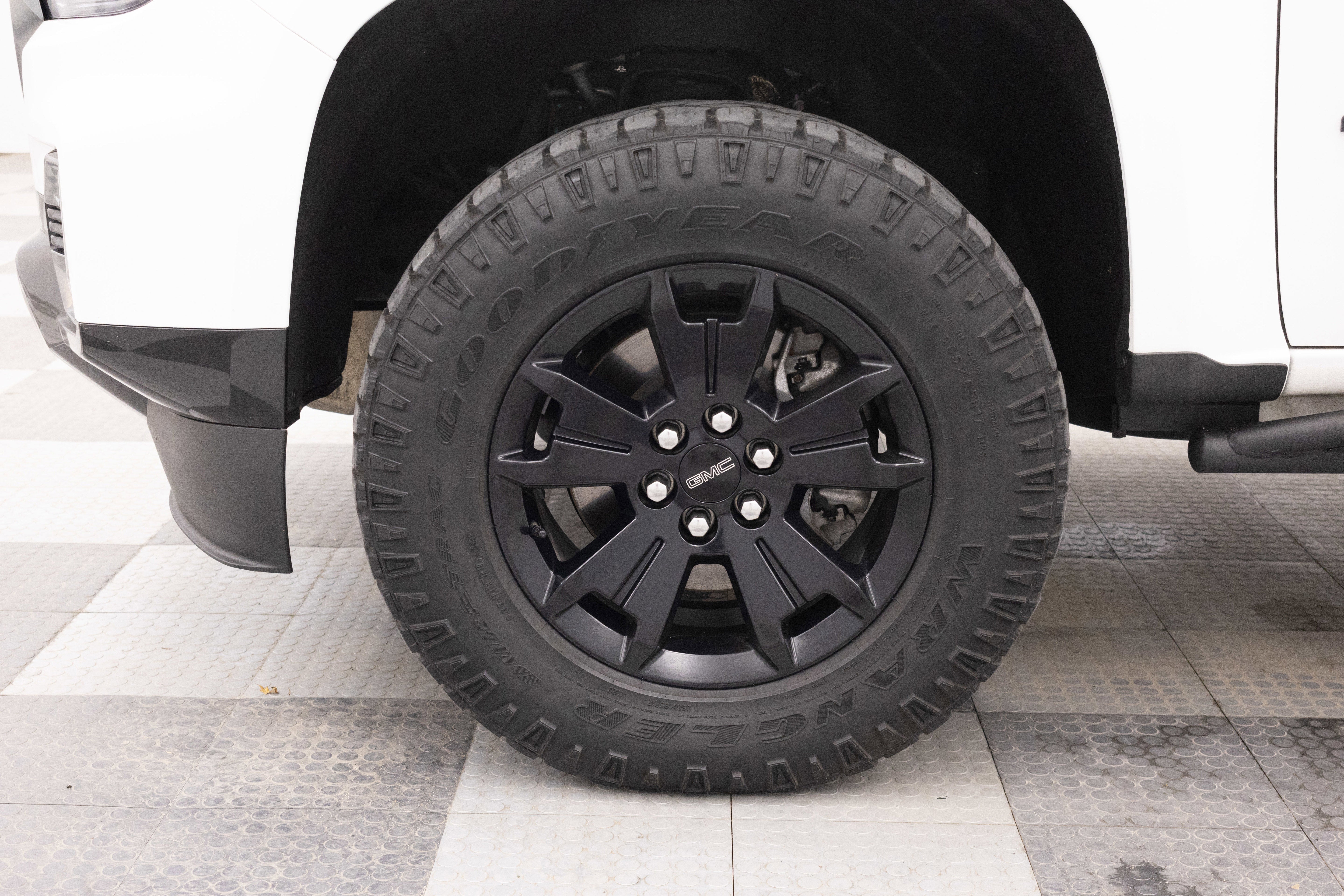 2022 GMC Canyon 4WD Crew Cab Short Box AT4 - Leather