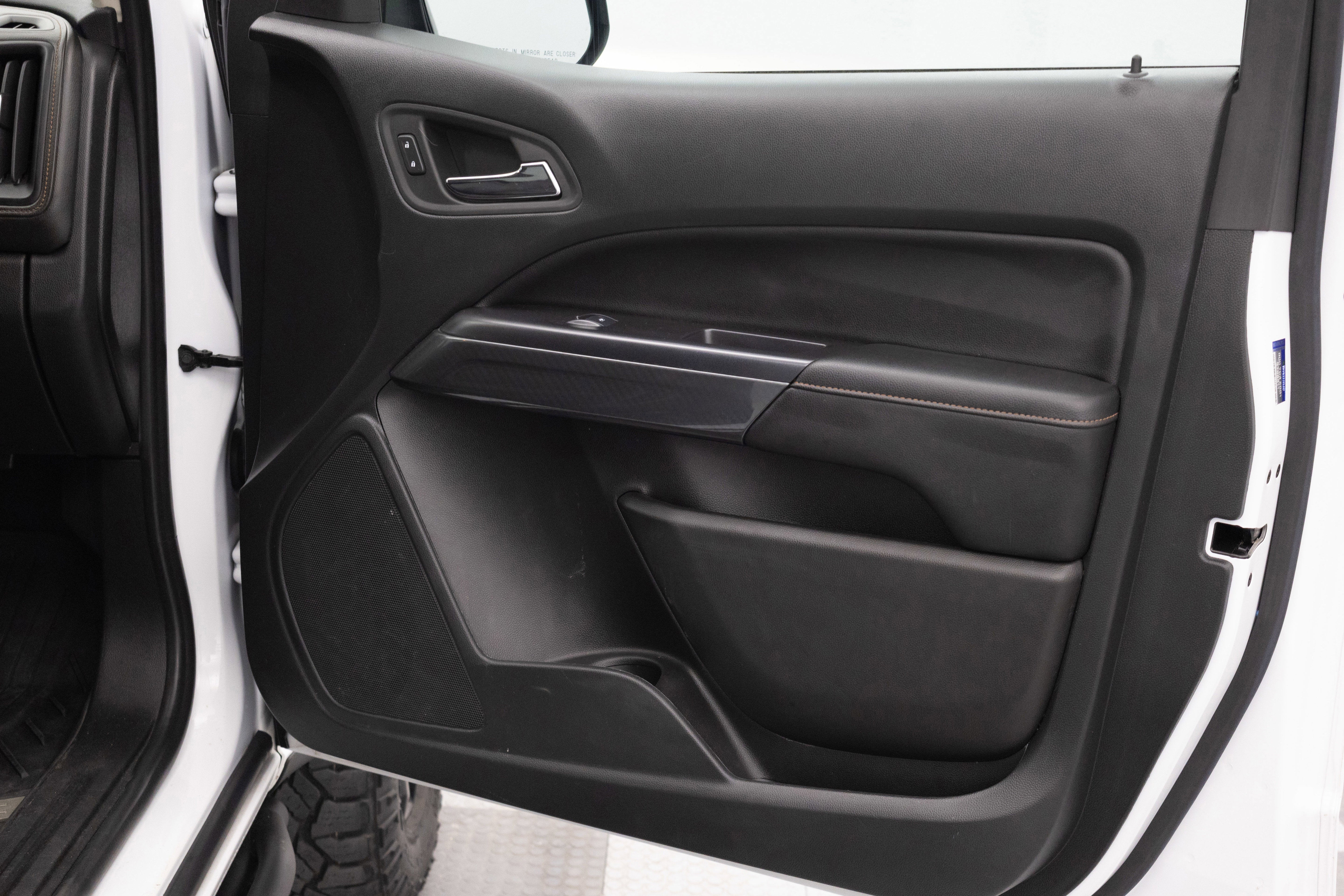 2022 GMC Canyon 4WD Crew Cab Short Box AT4 - Leather