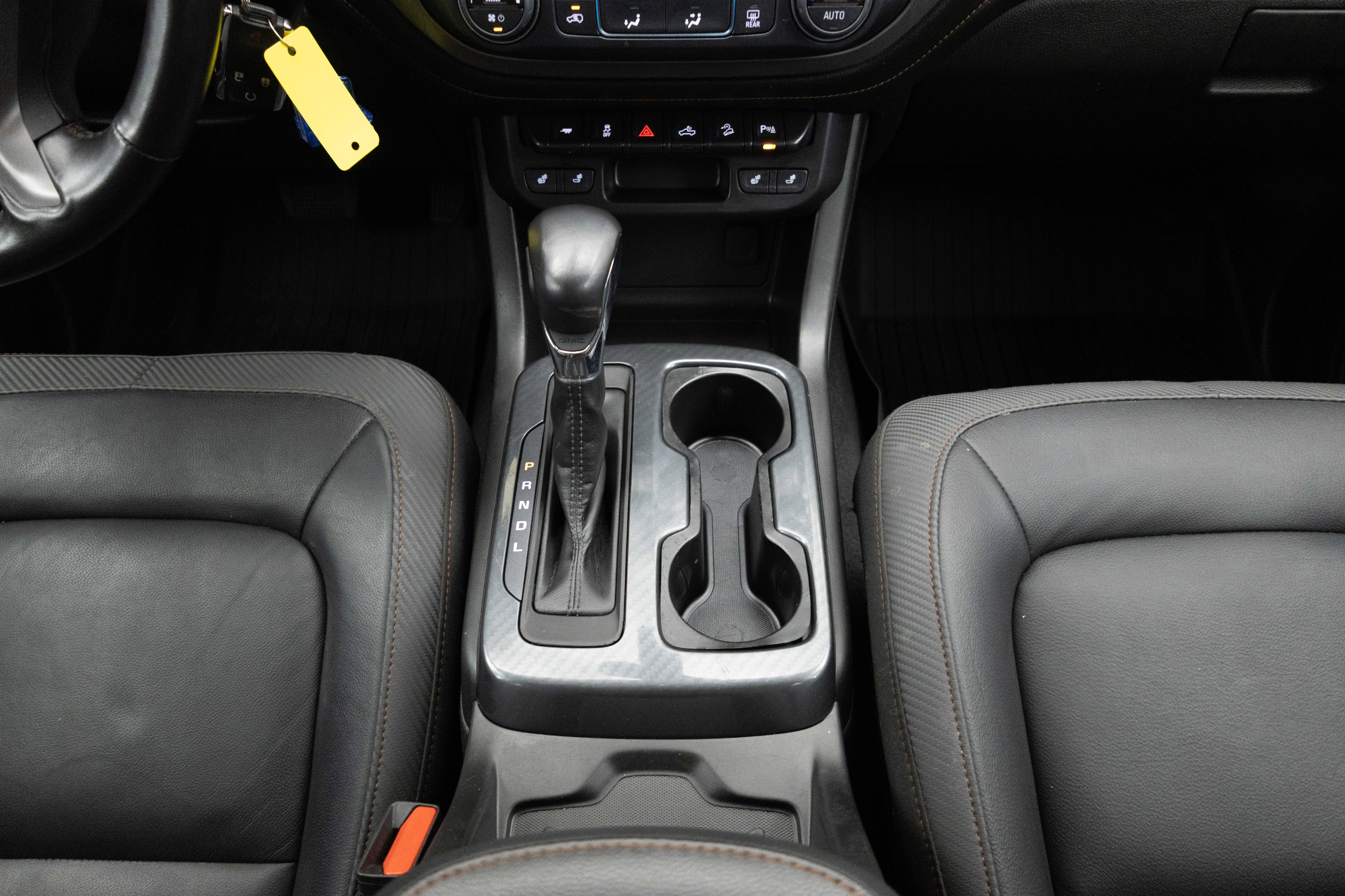 2022 GMC Canyon 4WD Crew Cab Short Box AT4 - Leather