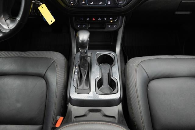 2022 GMC Canyon 4WD Crew Cab Short Box AT4 - Leather