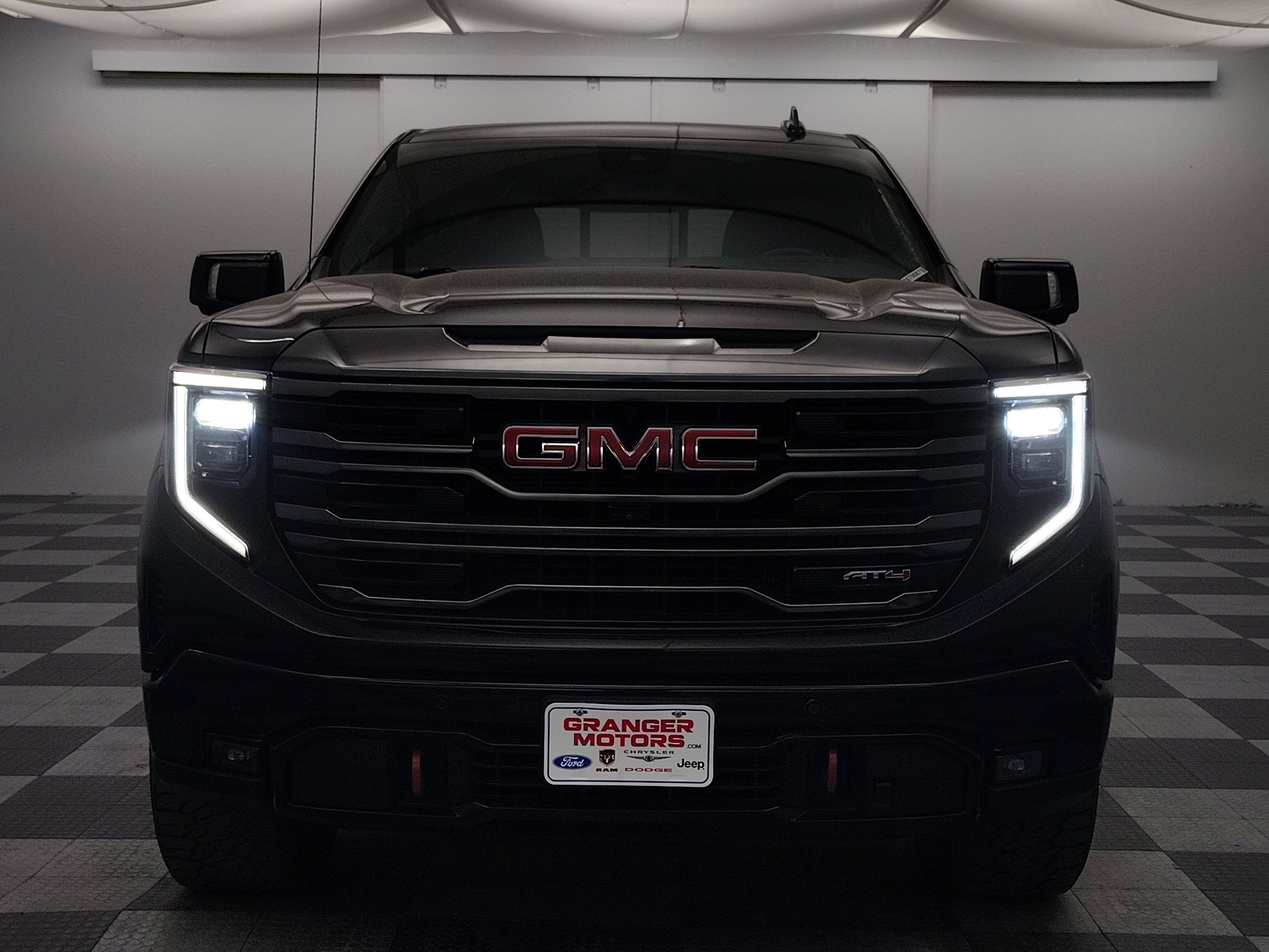 2023 GMC Sierra 1500 AT4