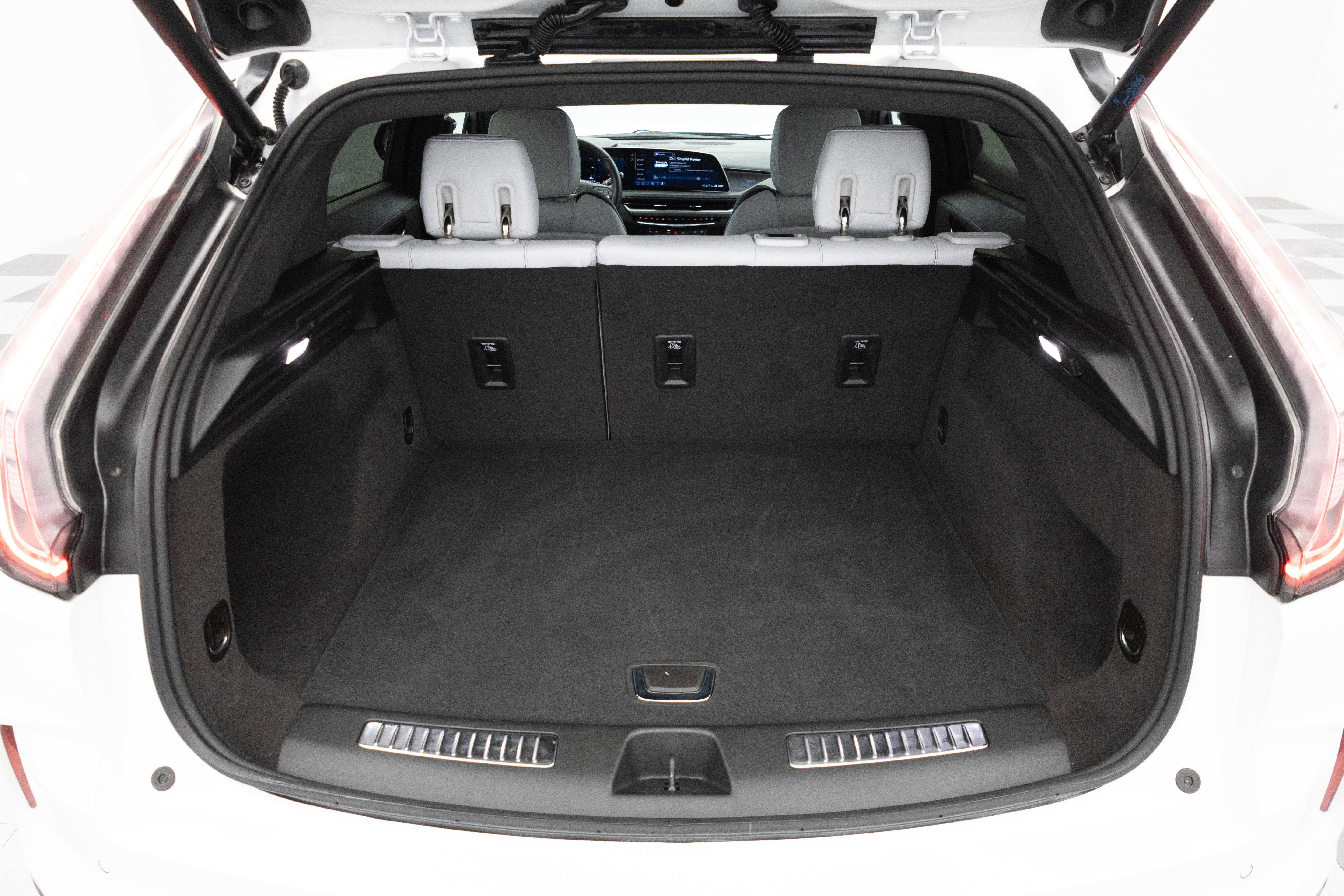 2025 Cadillac XT4 Sport