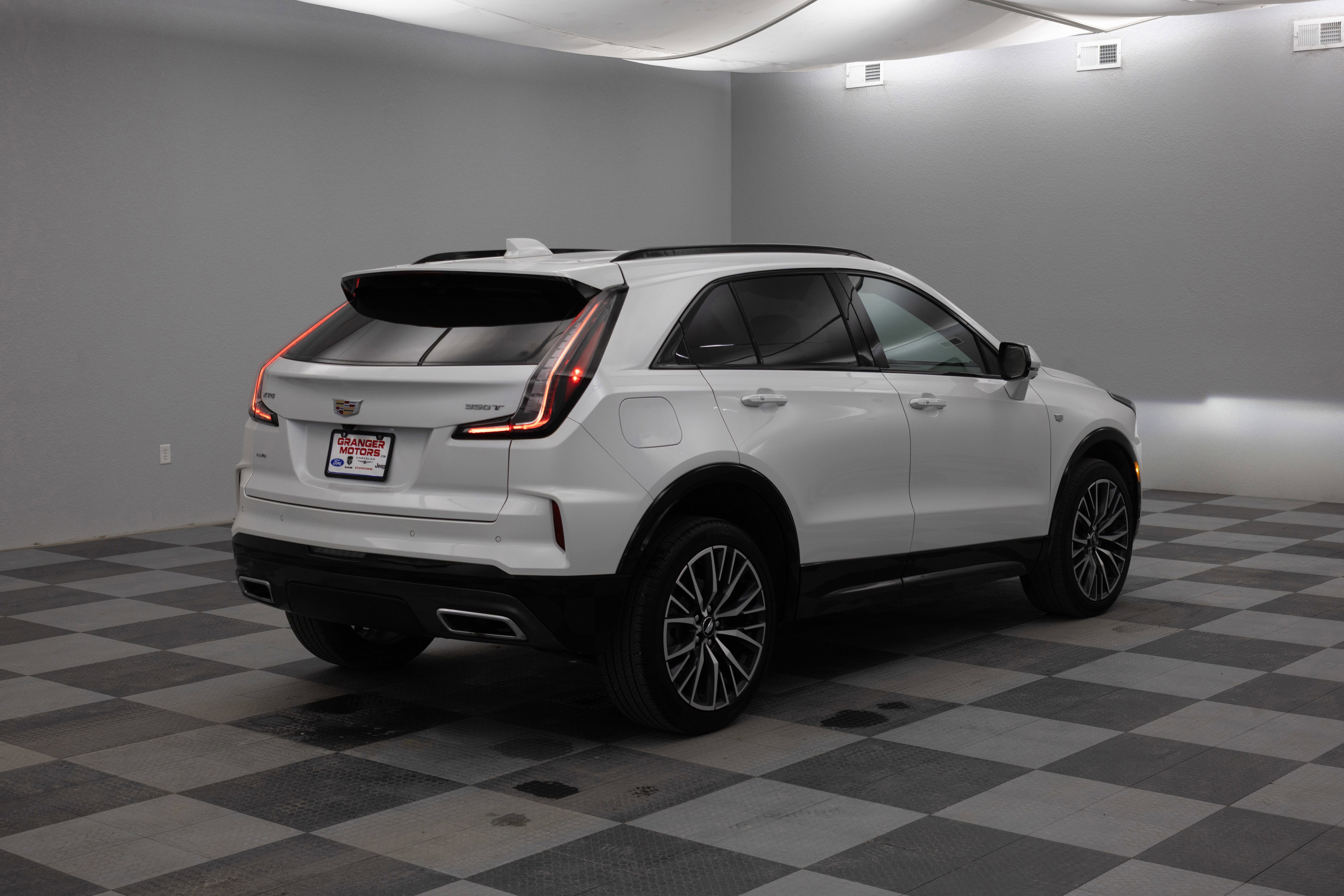 2025 Cadillac XT4 Sport