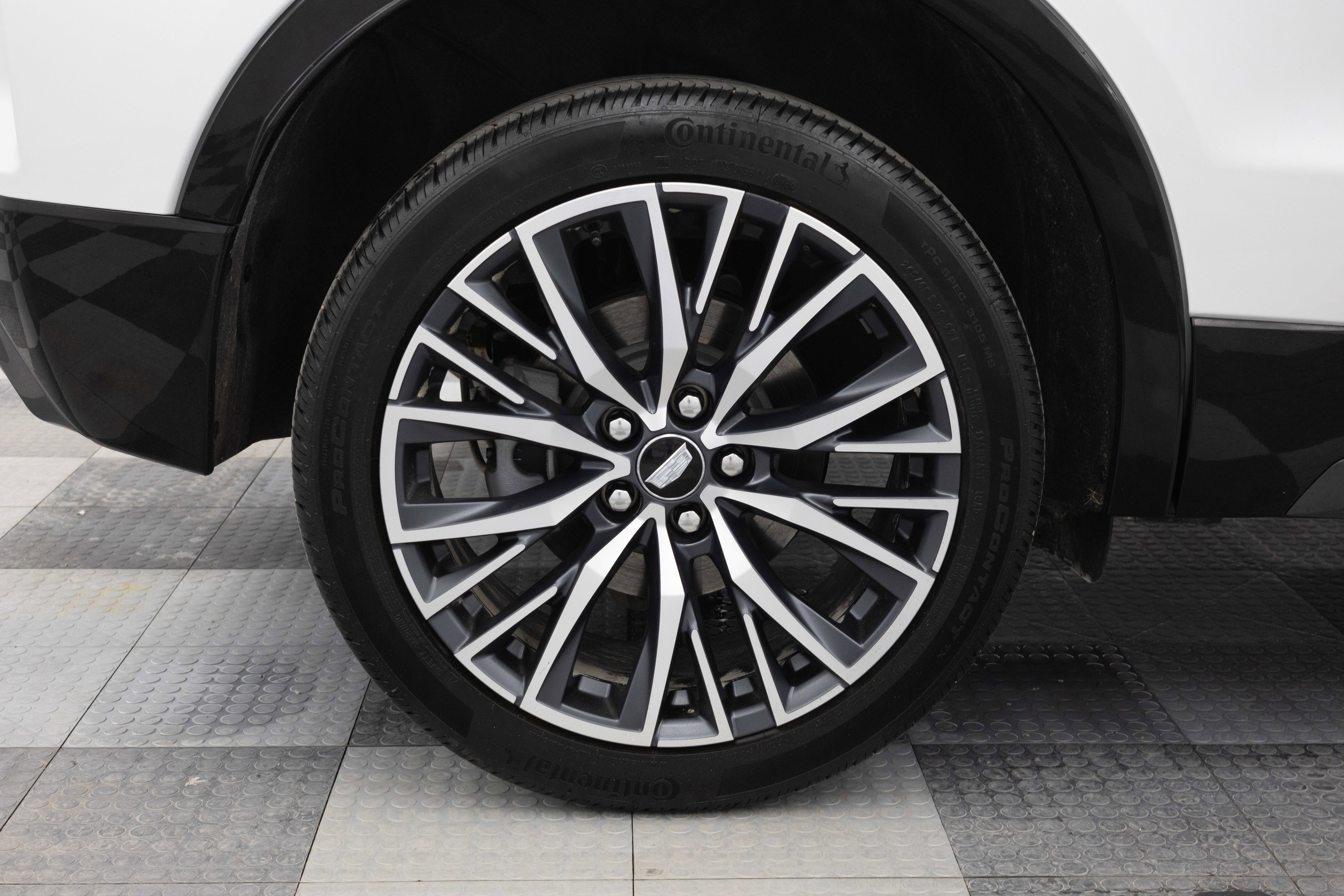 2025 Cadillac XT4 Sport