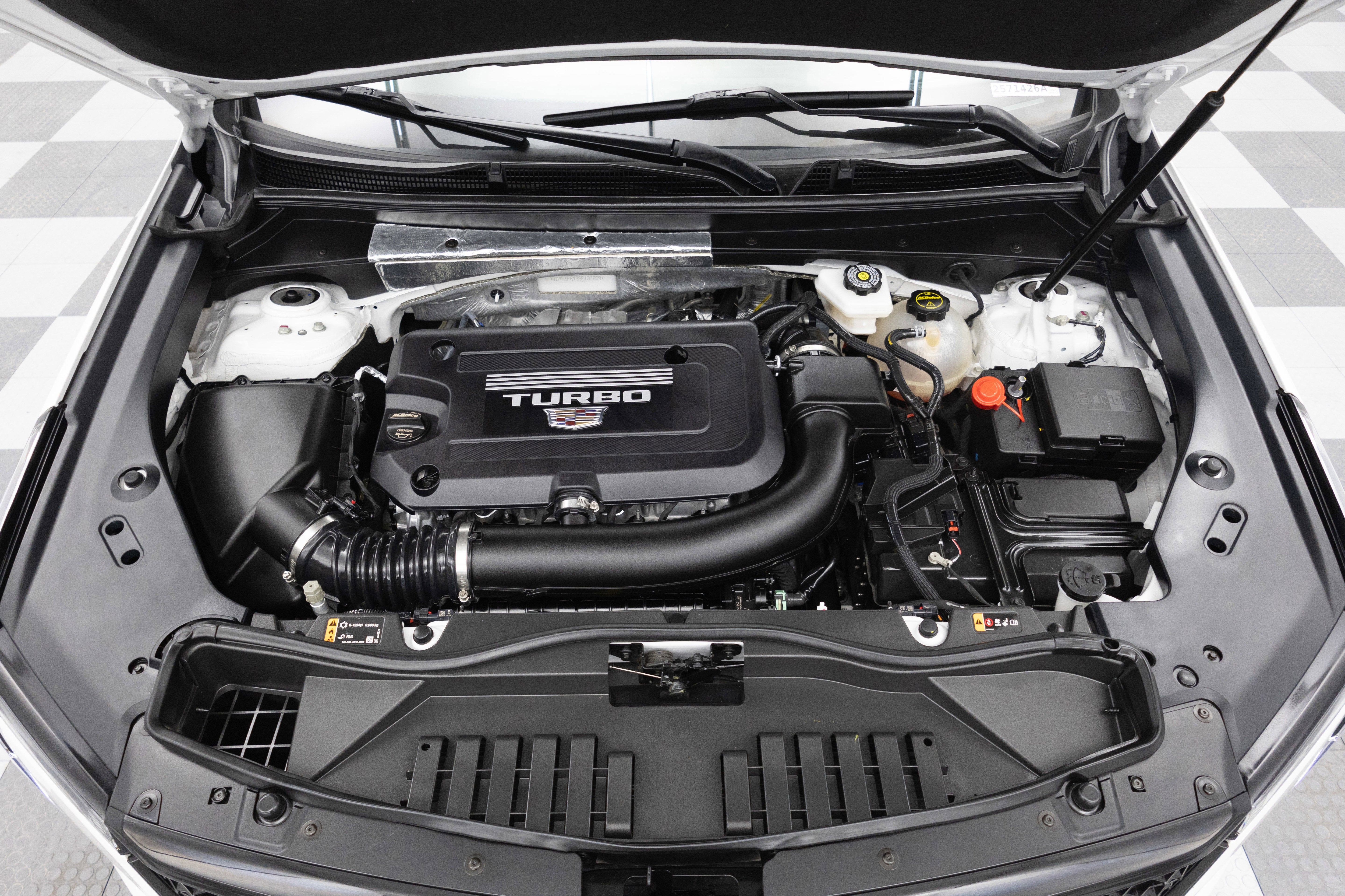 2025 Cadillac XT4 Sport