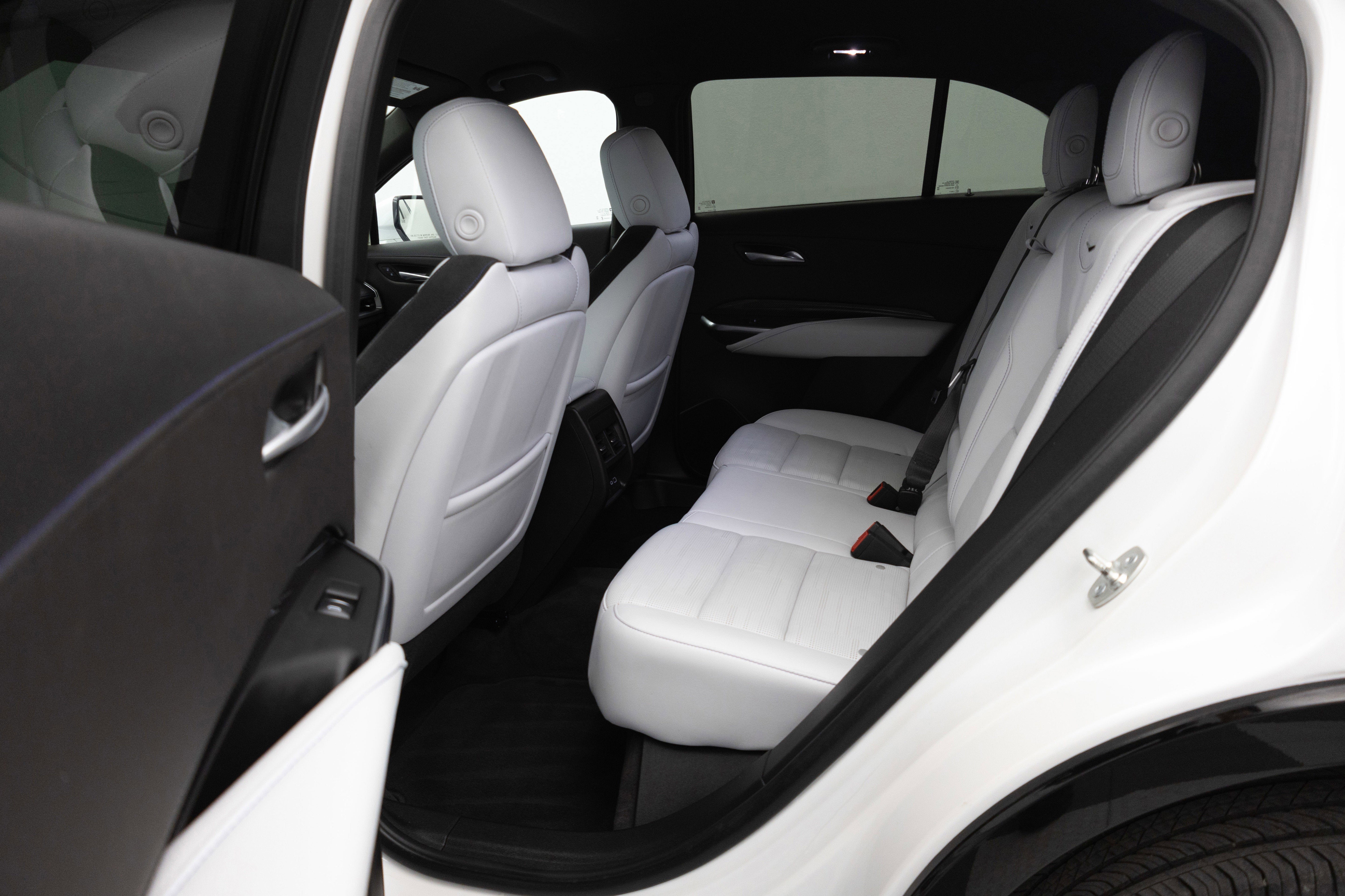 2025 Cadillac XT4 Sport