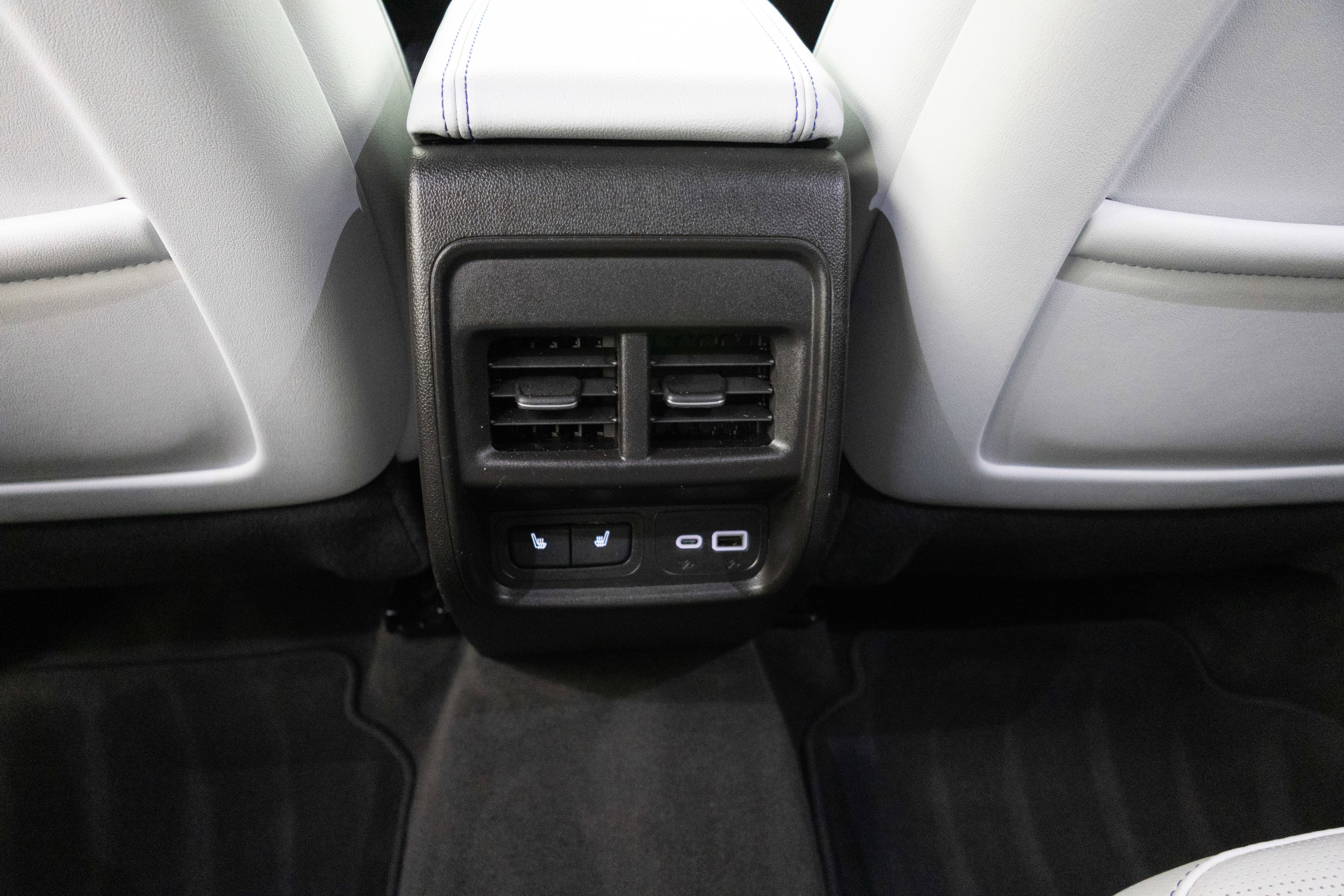 2025 Cadillac XT4 Sport