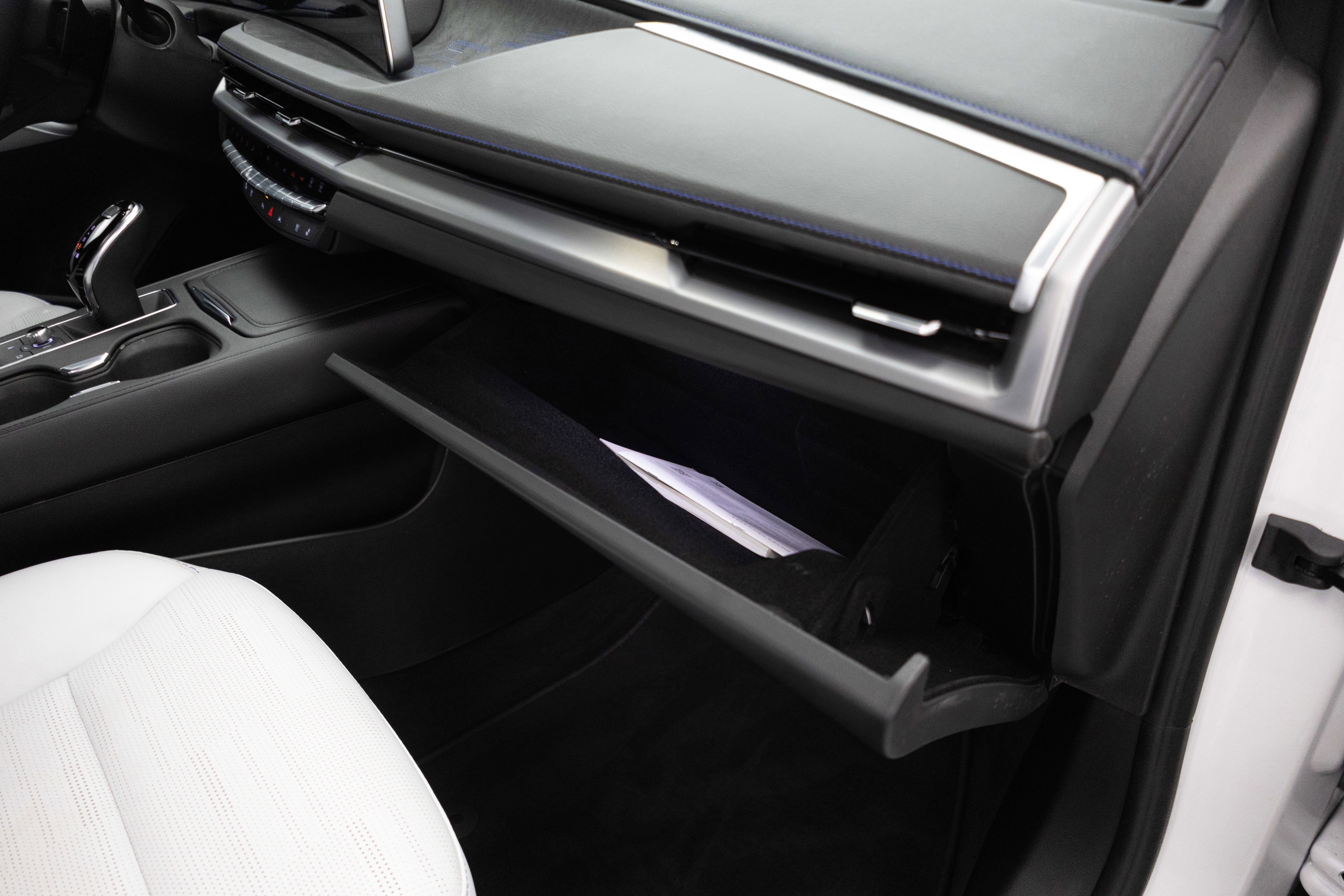 2025 Cadillac XT4 Sport