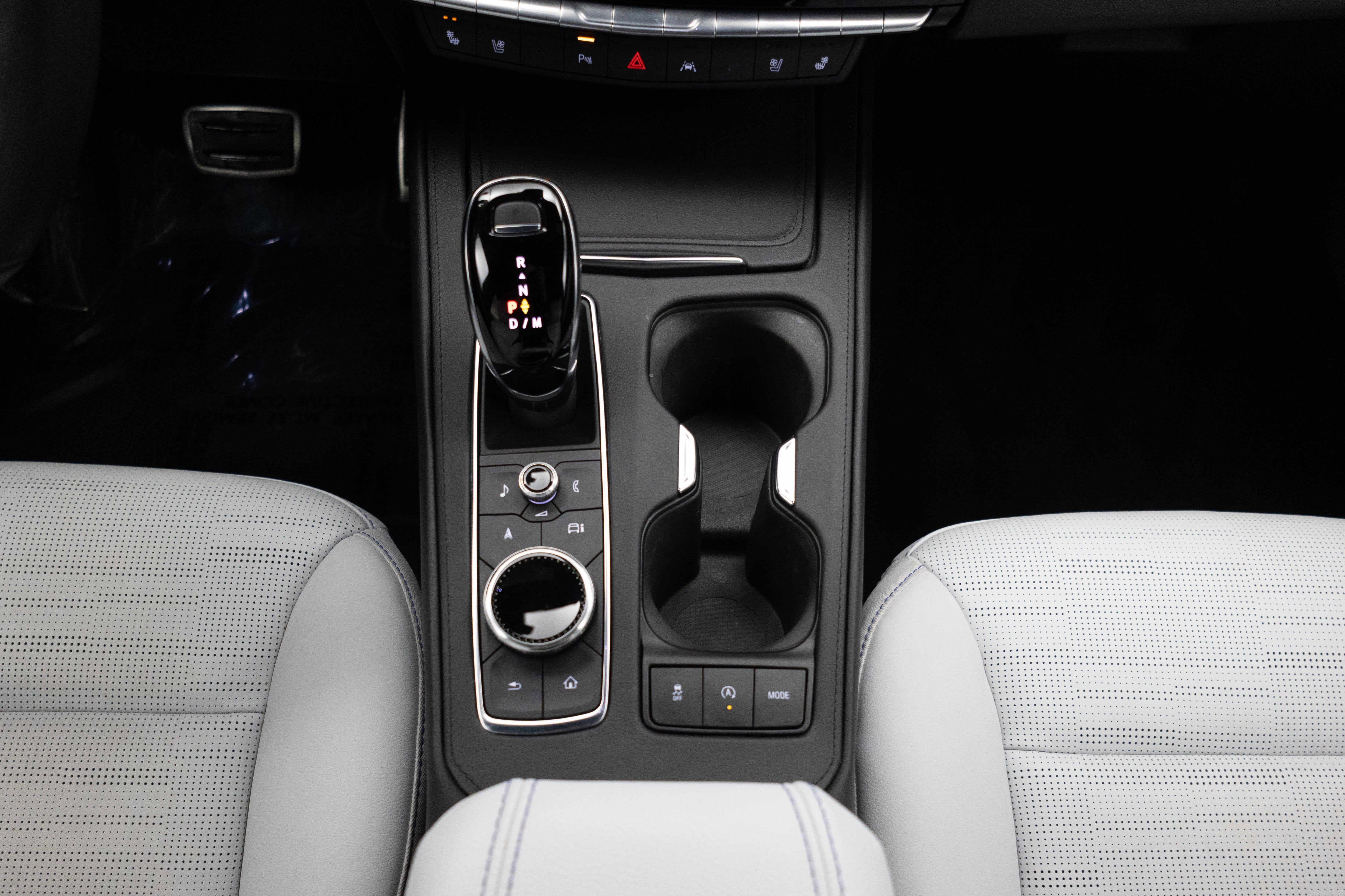 2025 Cadillac XT4 Sport