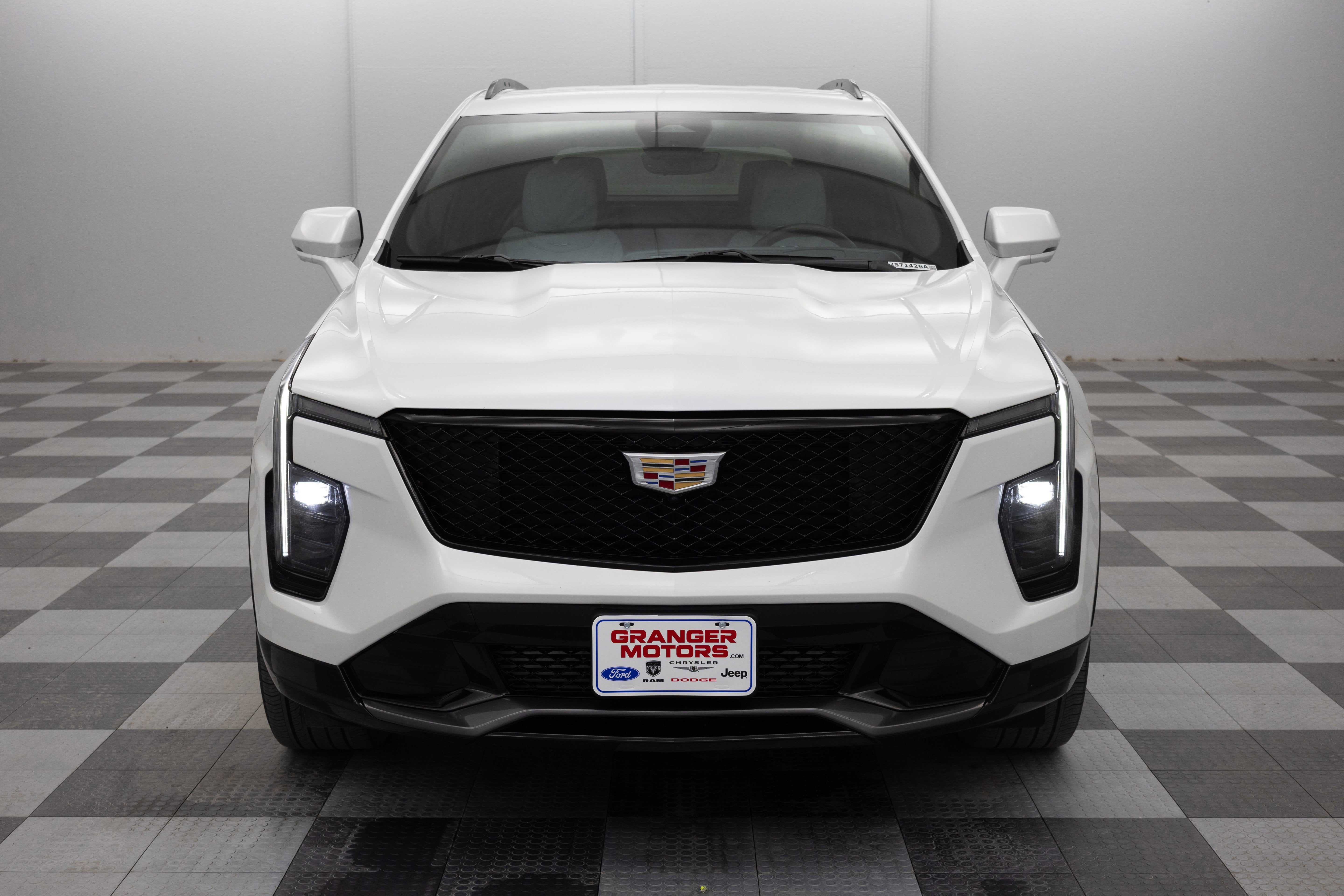 2025 Cadillac XT4 Sport