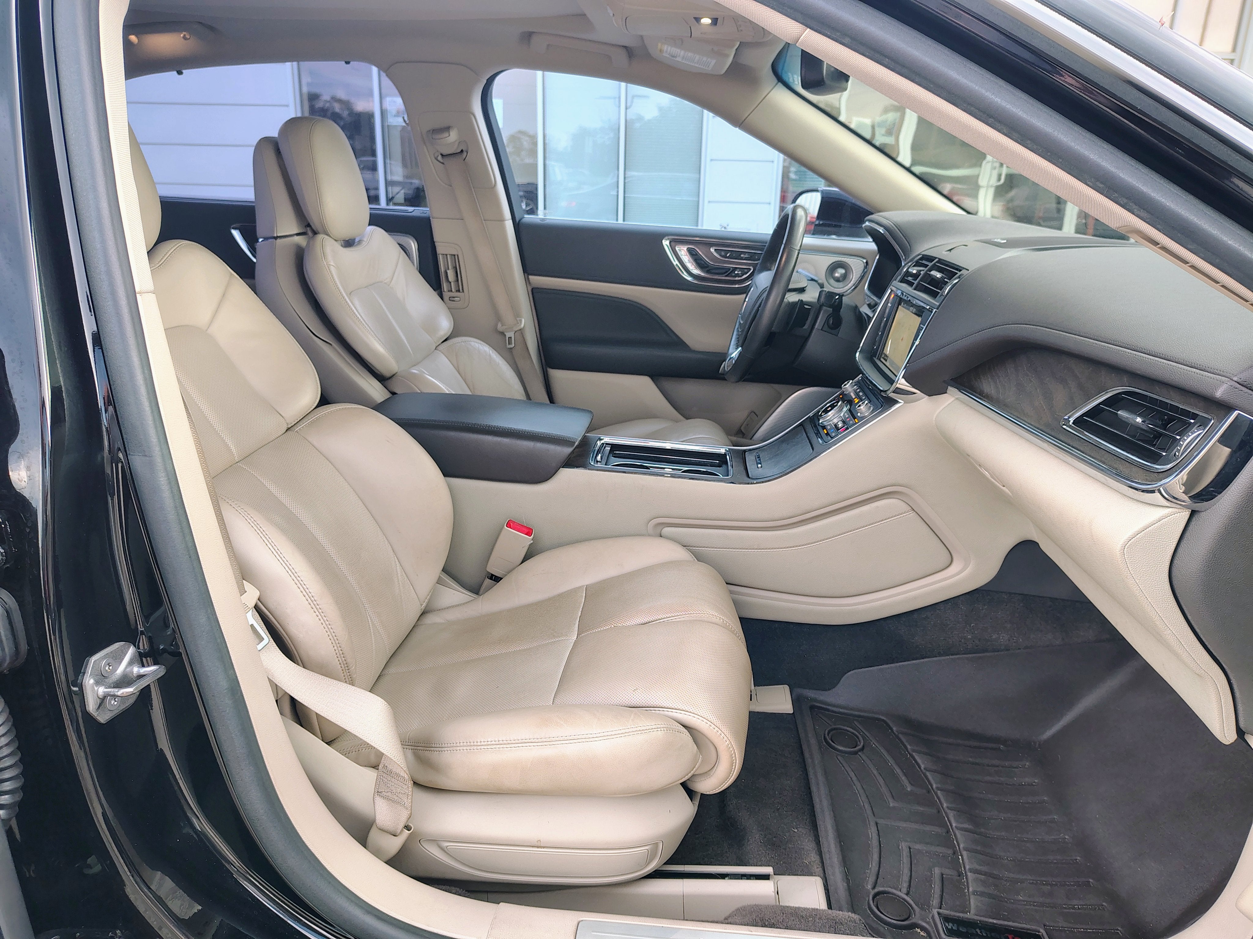 2017 Lincoln Continental Reserve