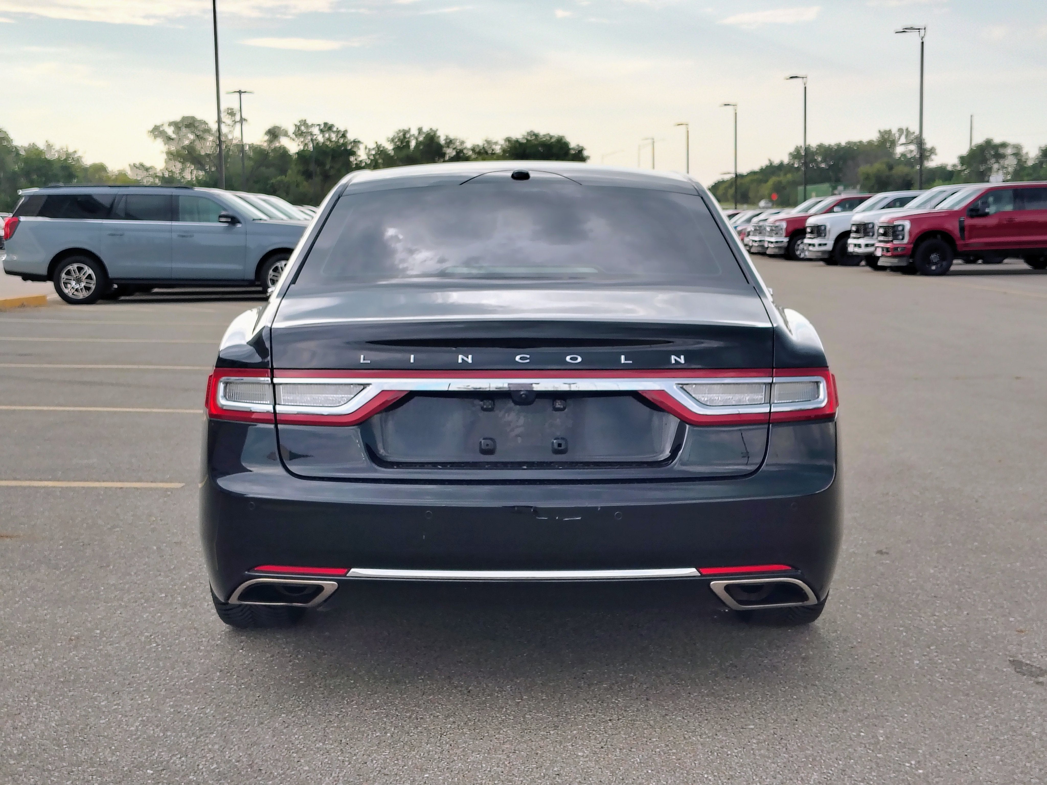 2017 Lincoln Continental Reserve