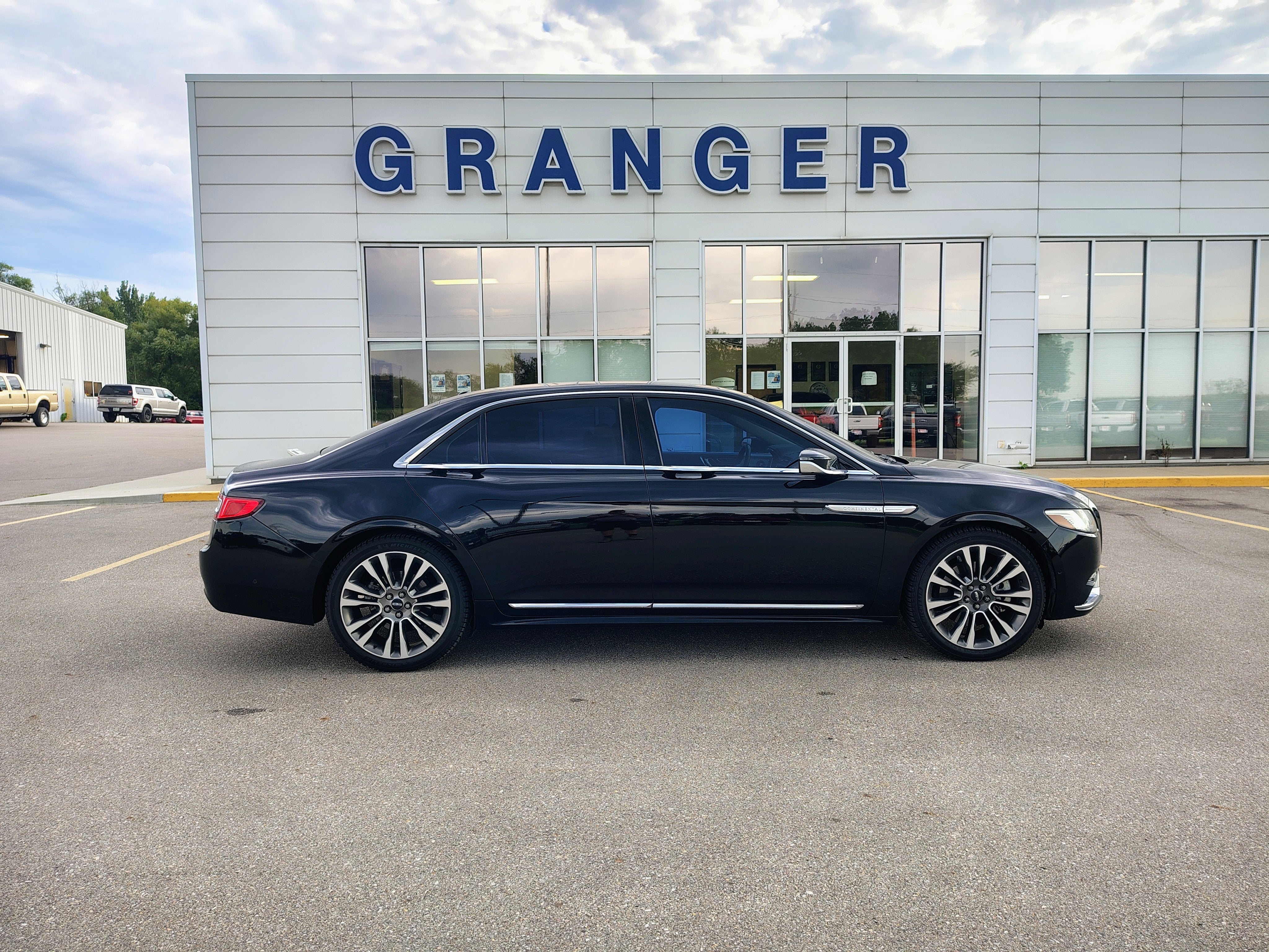 2017 Lincoln Continental Reserve