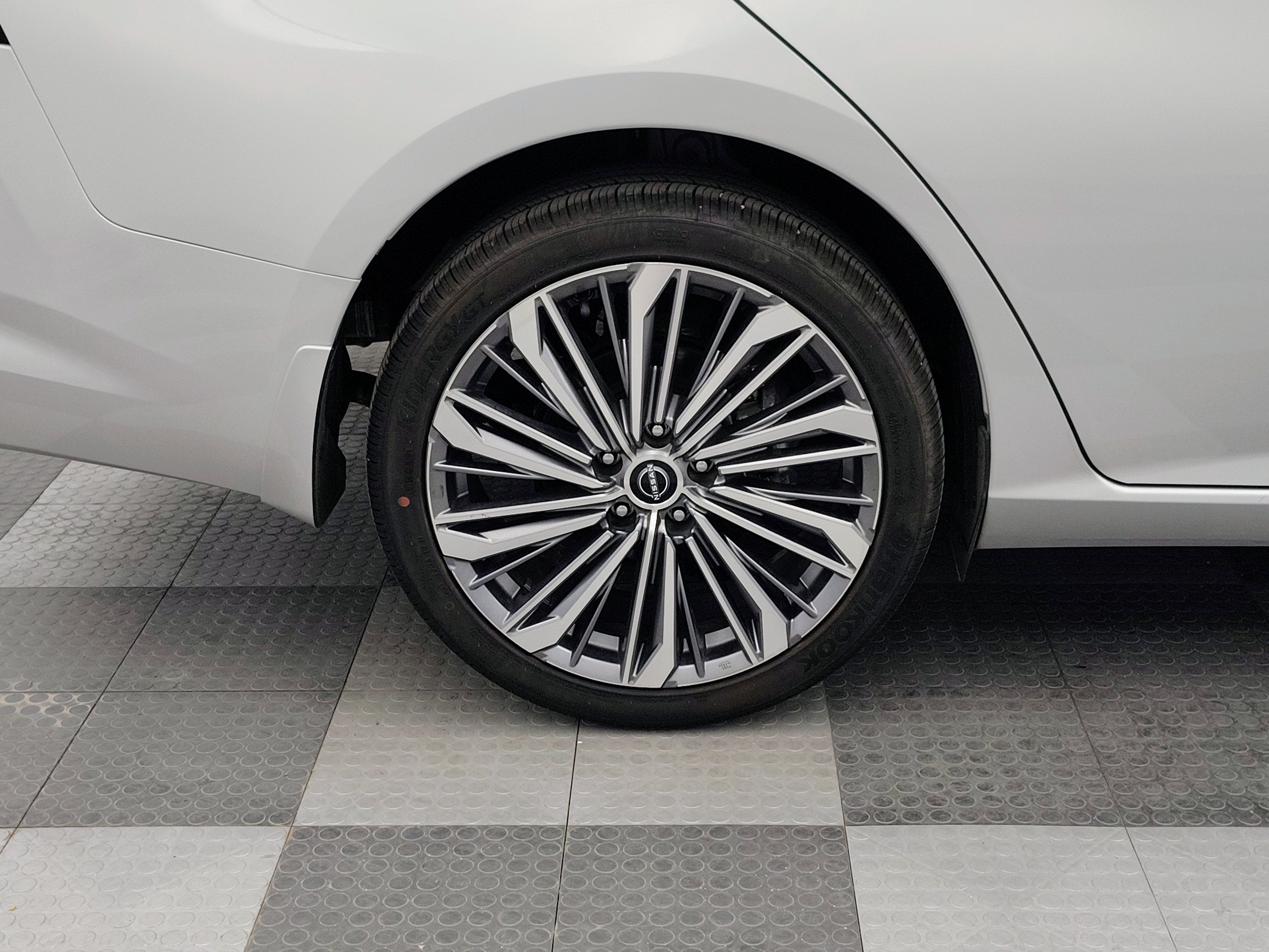 2025 Nissan Altima SL