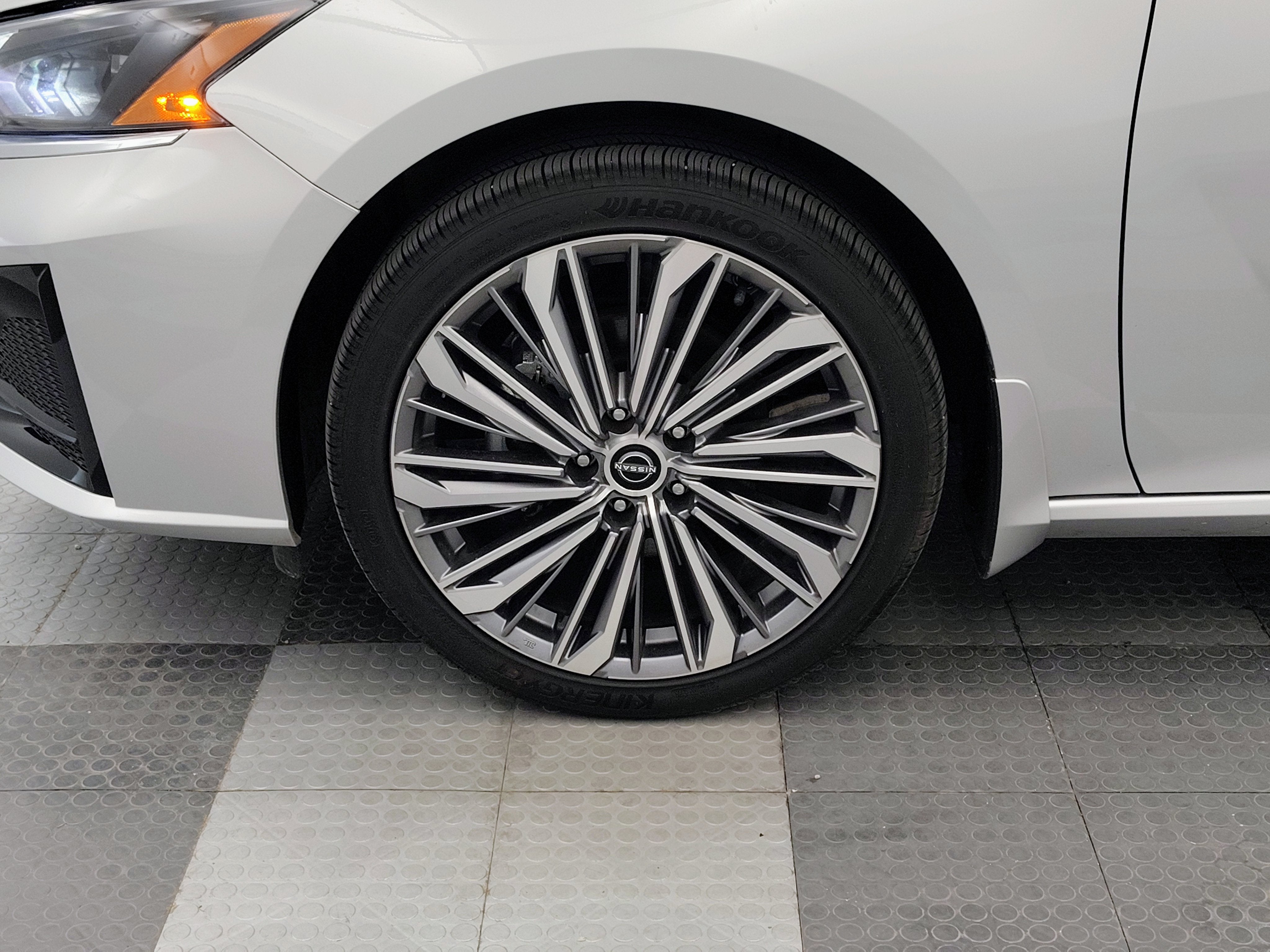 2025 Nissan Altima SL