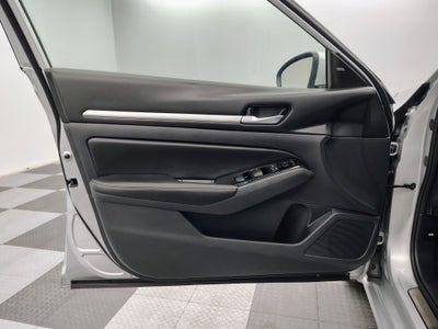 2025 Nissan Altima SL