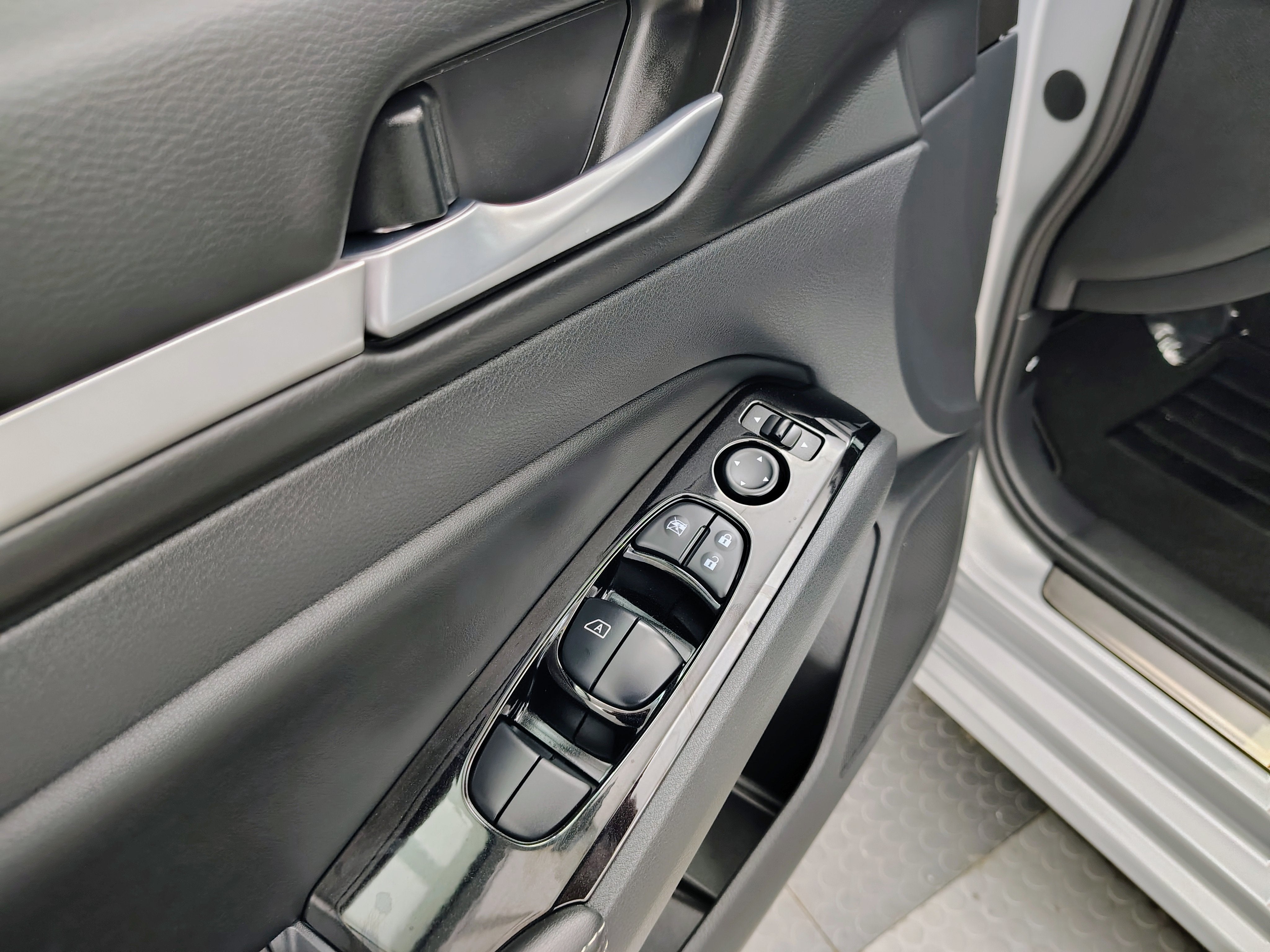 2025 Nissan Altima SL