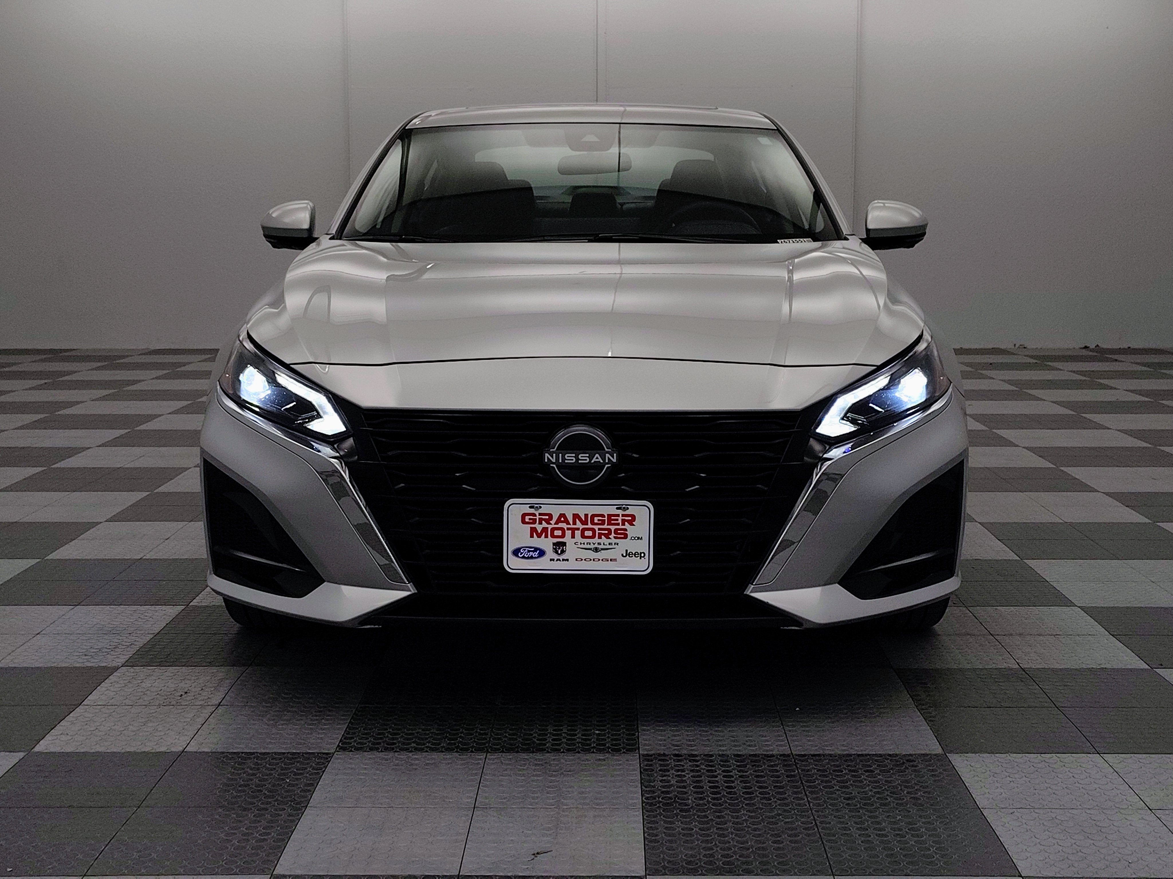 2025 Nissan Altima SL