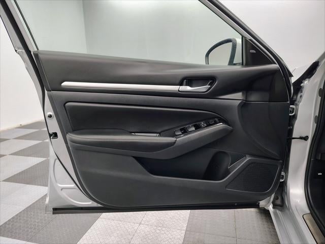 2025 Nissan Altima SL