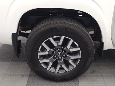 2024 Nissan Frontier SL