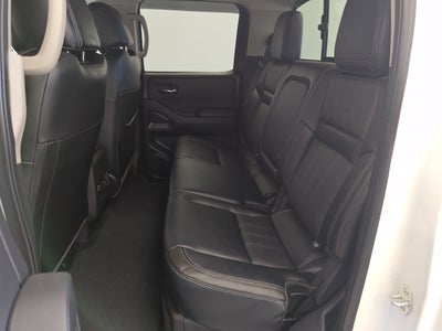 2024 Nissan Frontier SL