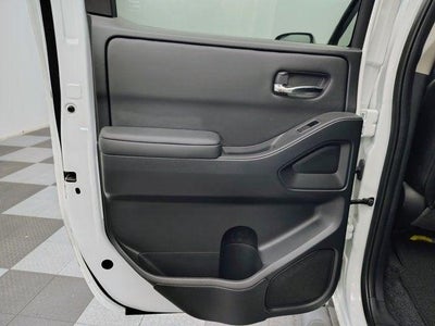 2024 Nissan Frontier SL