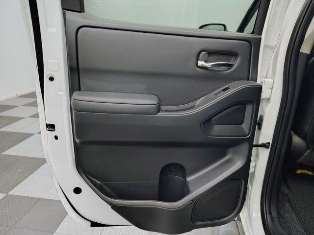 2024 Nissan Frontier SL