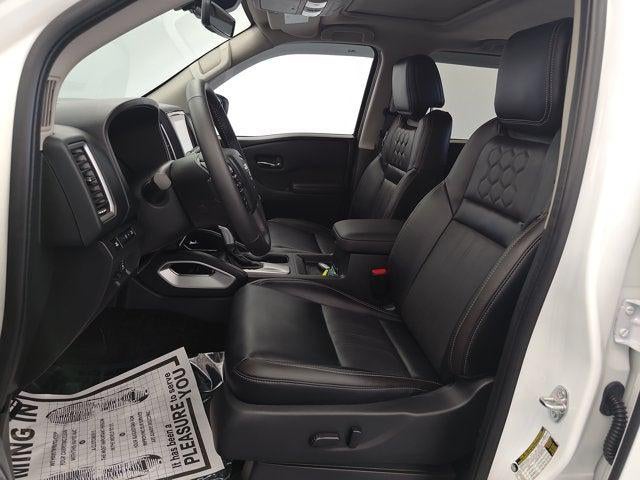 2024 Nissan Frontier SL