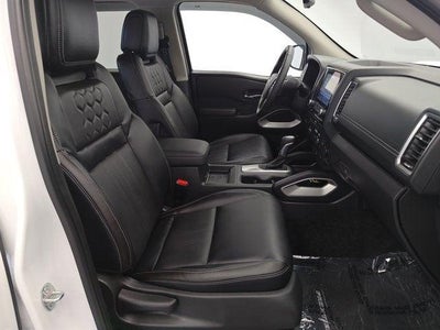 2024 Nissan Frontier SL