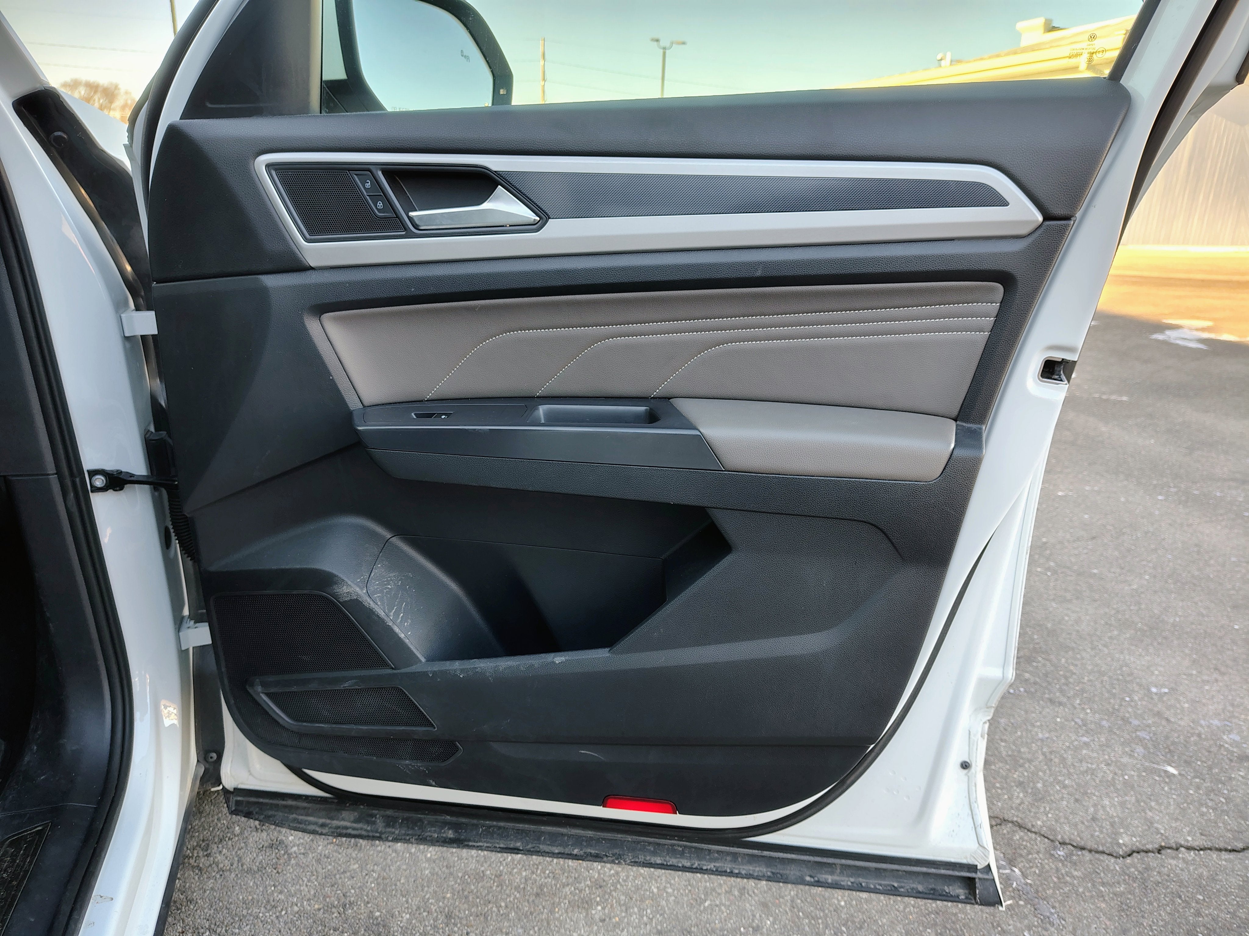 2021 Volkswagen Atlas SE w/Technology R-Line