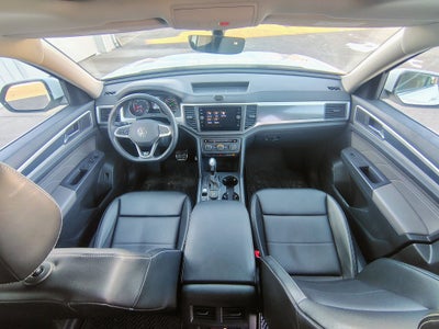 2021 Volkswagen Atlas SE w/Technology R-Line
