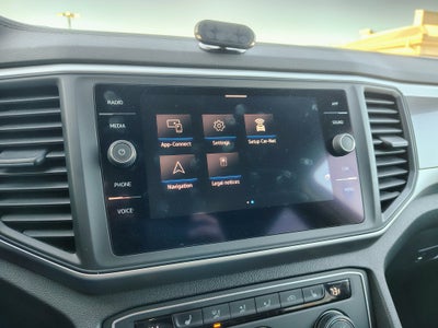 2021 Volkswagen Atlas SE w/Technology R-Line