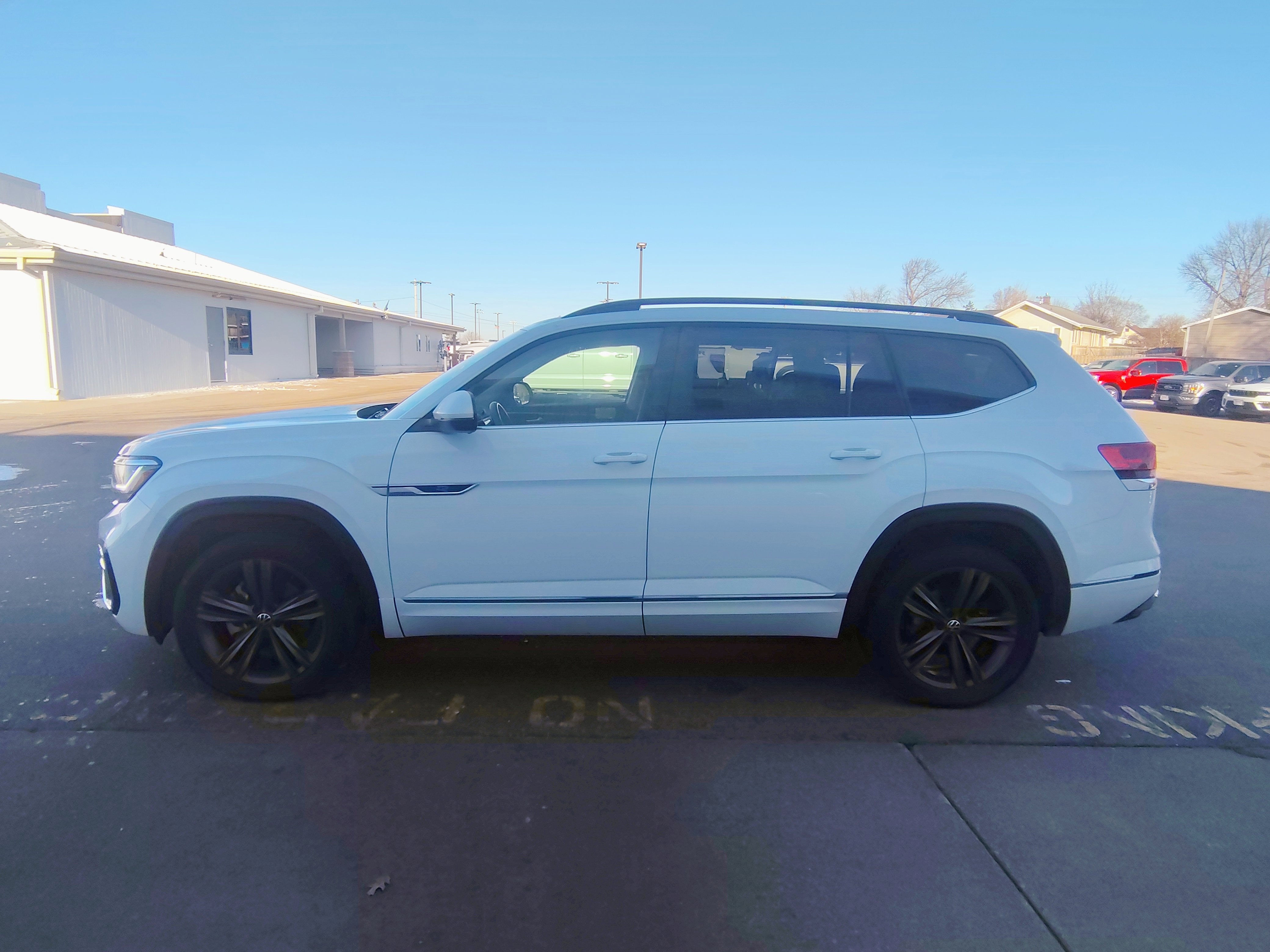2021 Volkswagen Atlas SE w/Technology R-Line