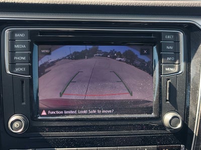 2017 Volkswagen Passat 1.8T SEL Premium