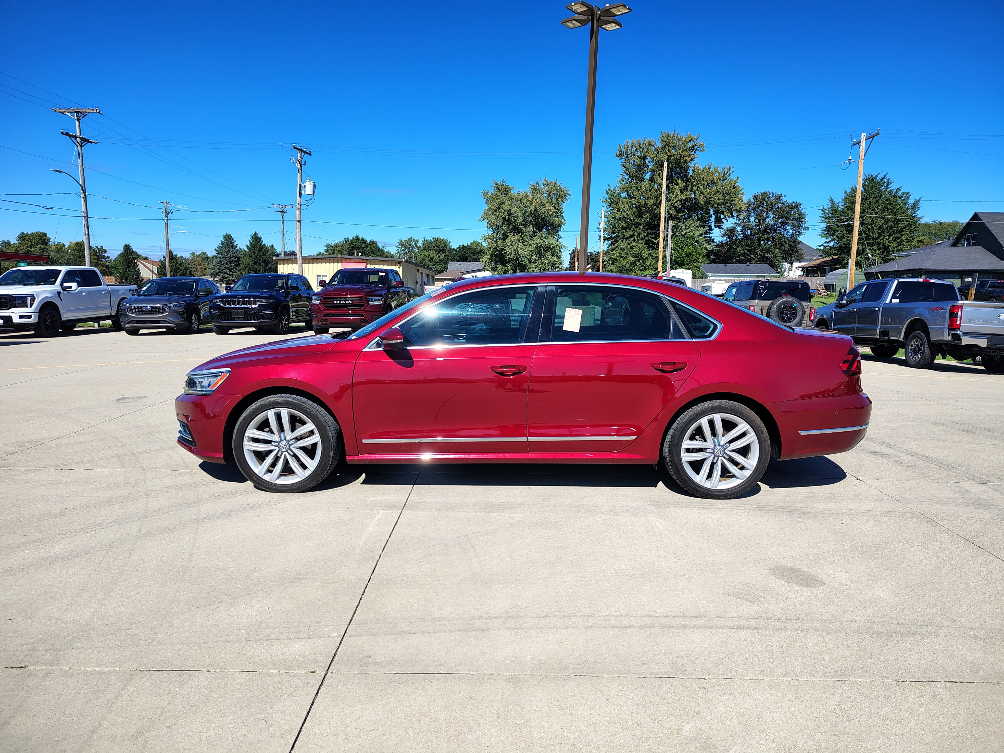 2017 Volkswagen Passat 1.8T SEL Premium