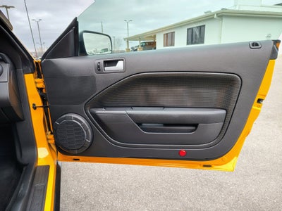 2007 Ford Mustang Deluxe