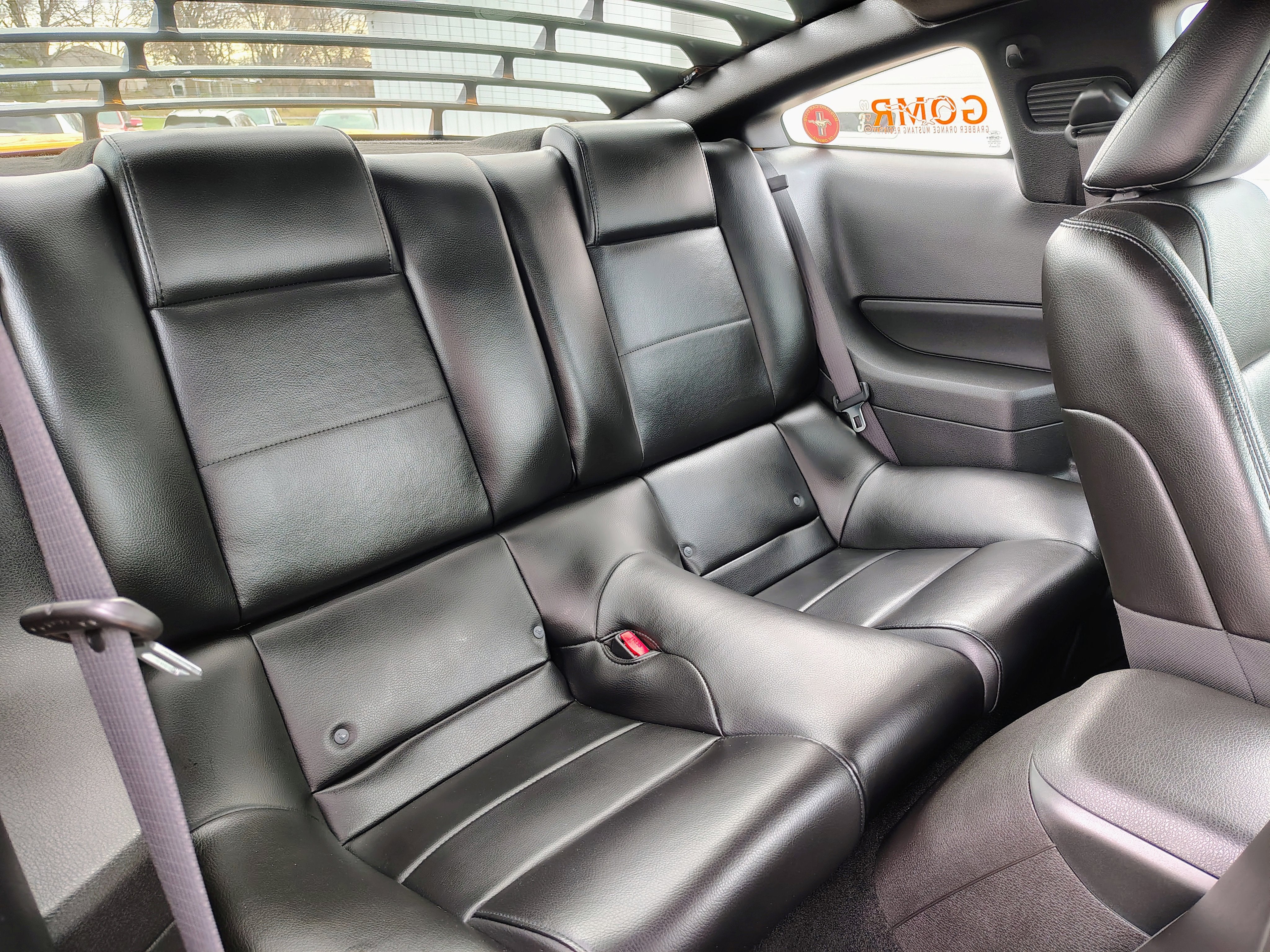 2007 Ford Mustang Deluxe