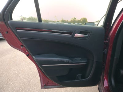 2018 Chrysler 300 S