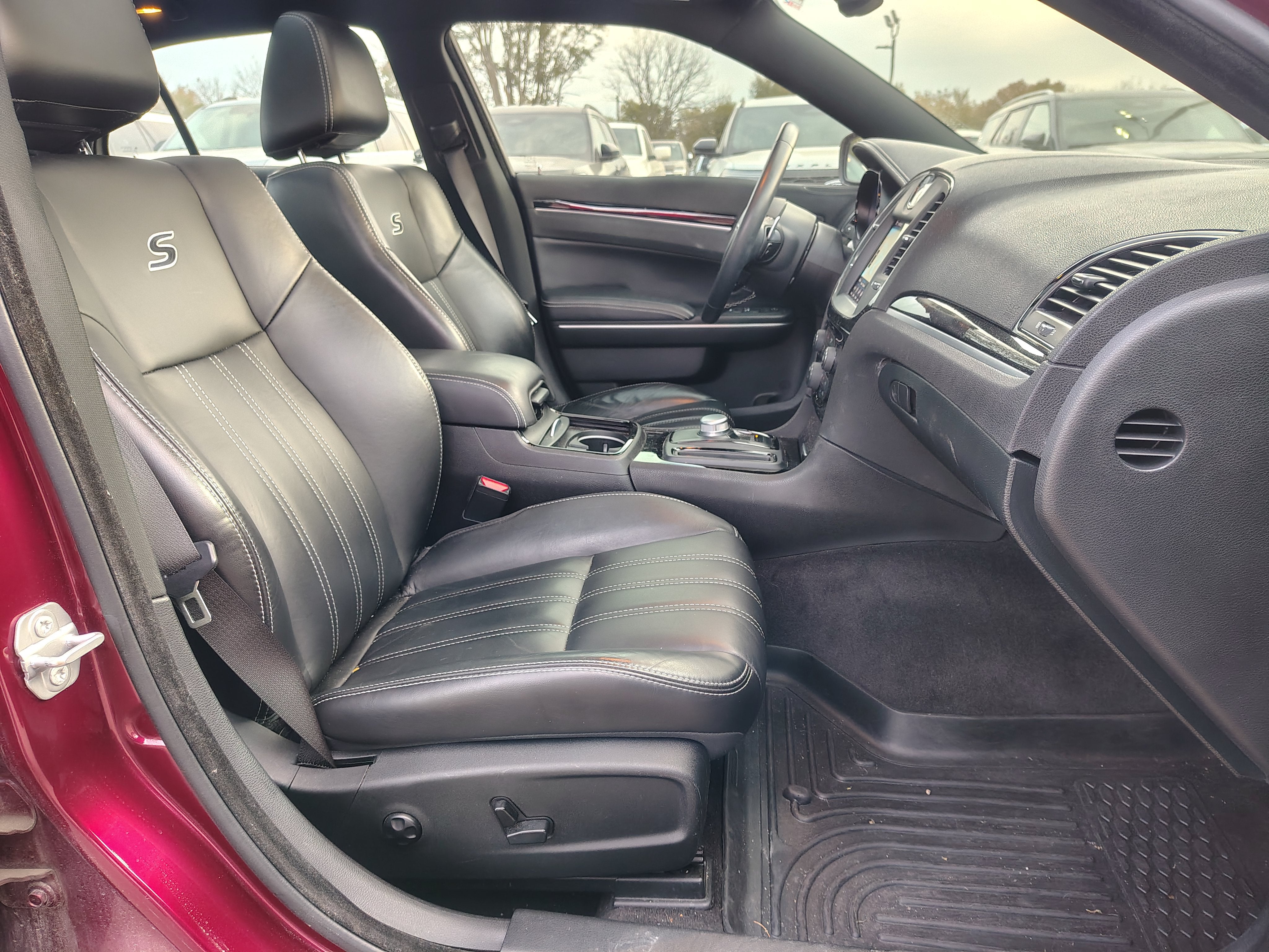 2018 Chrysler 300 S