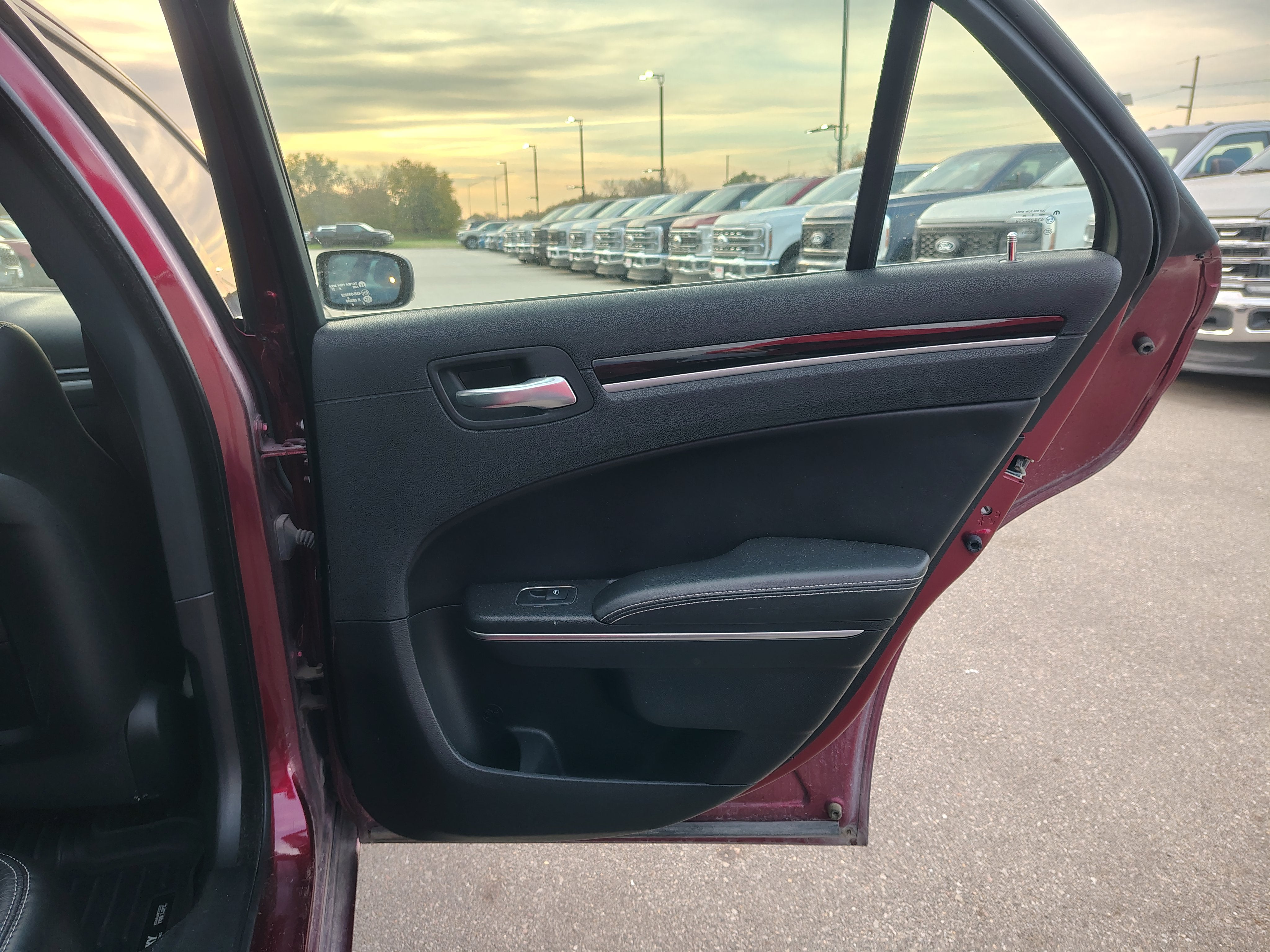 2018 Chrysler 300 S
