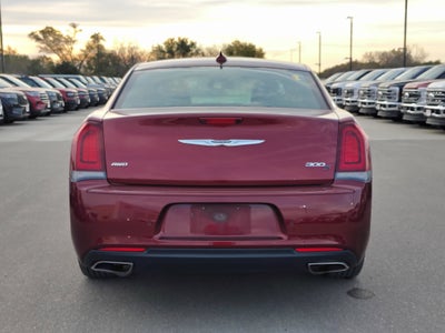 2018 Chrysler 300 S