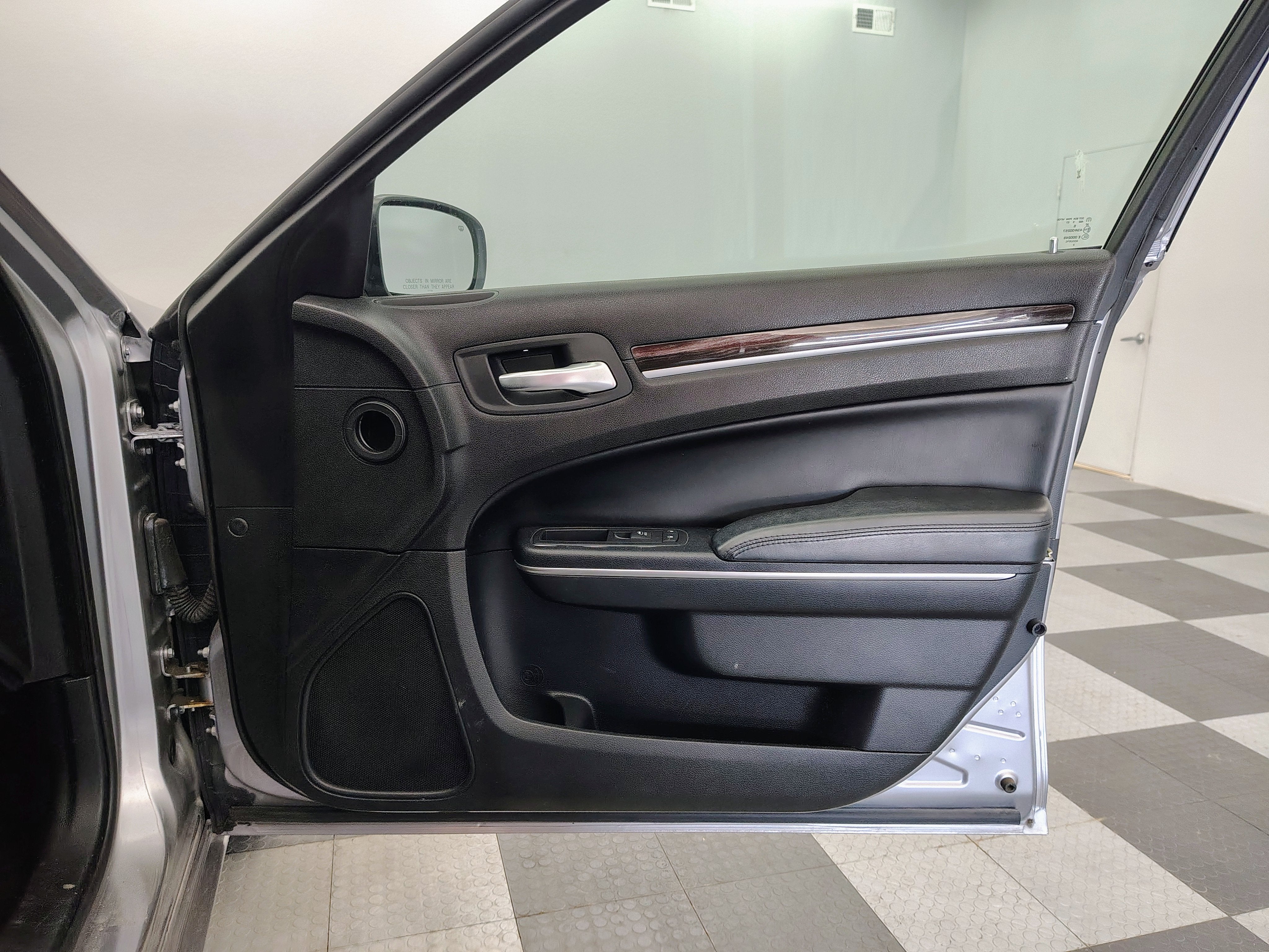 2015 Chrysler 300 Limited