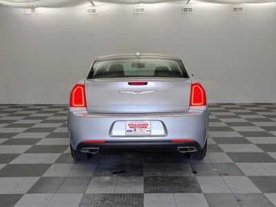2015 Chrysler 300 Limited