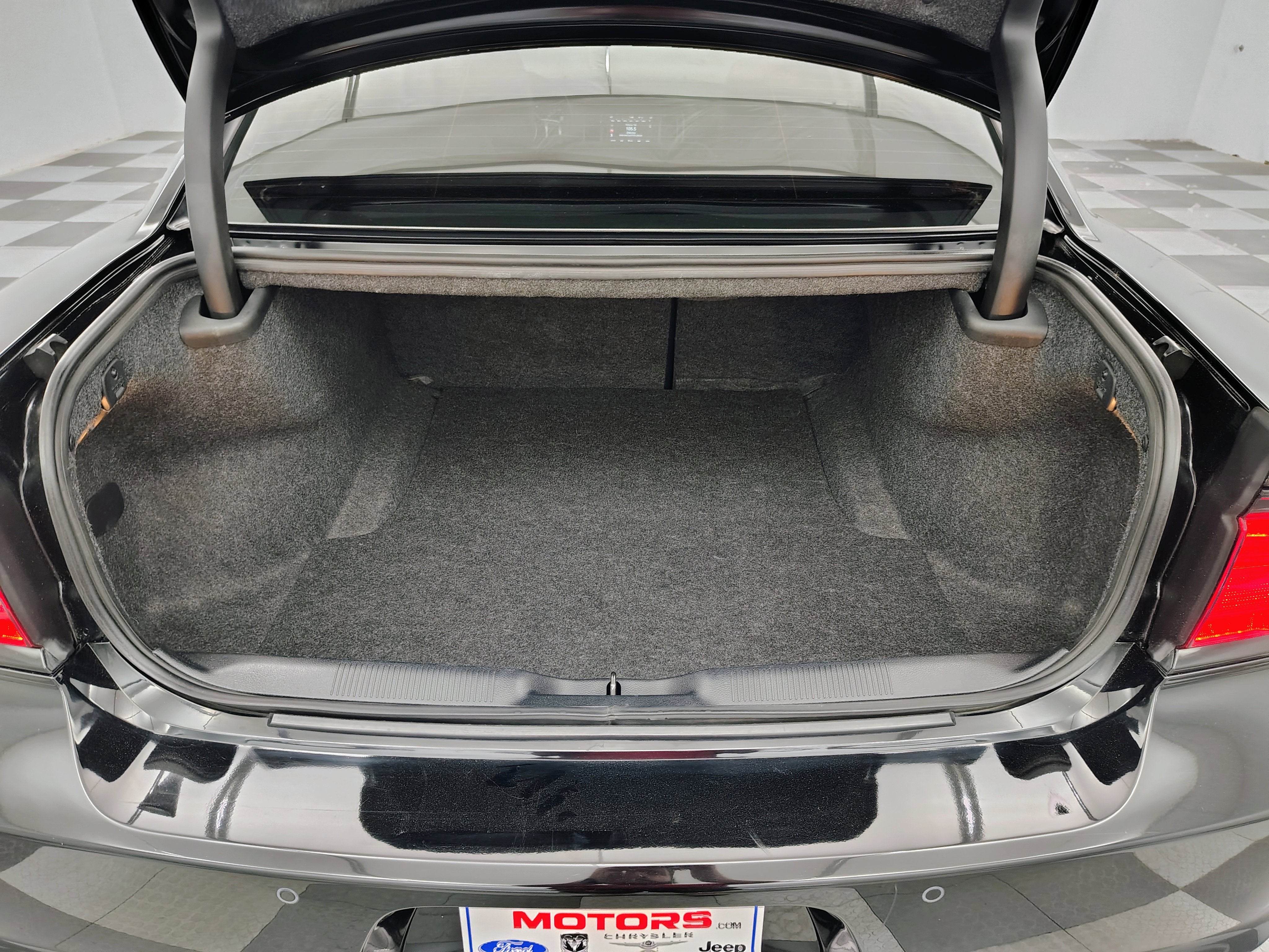 2012 Dodge Charger SRT8