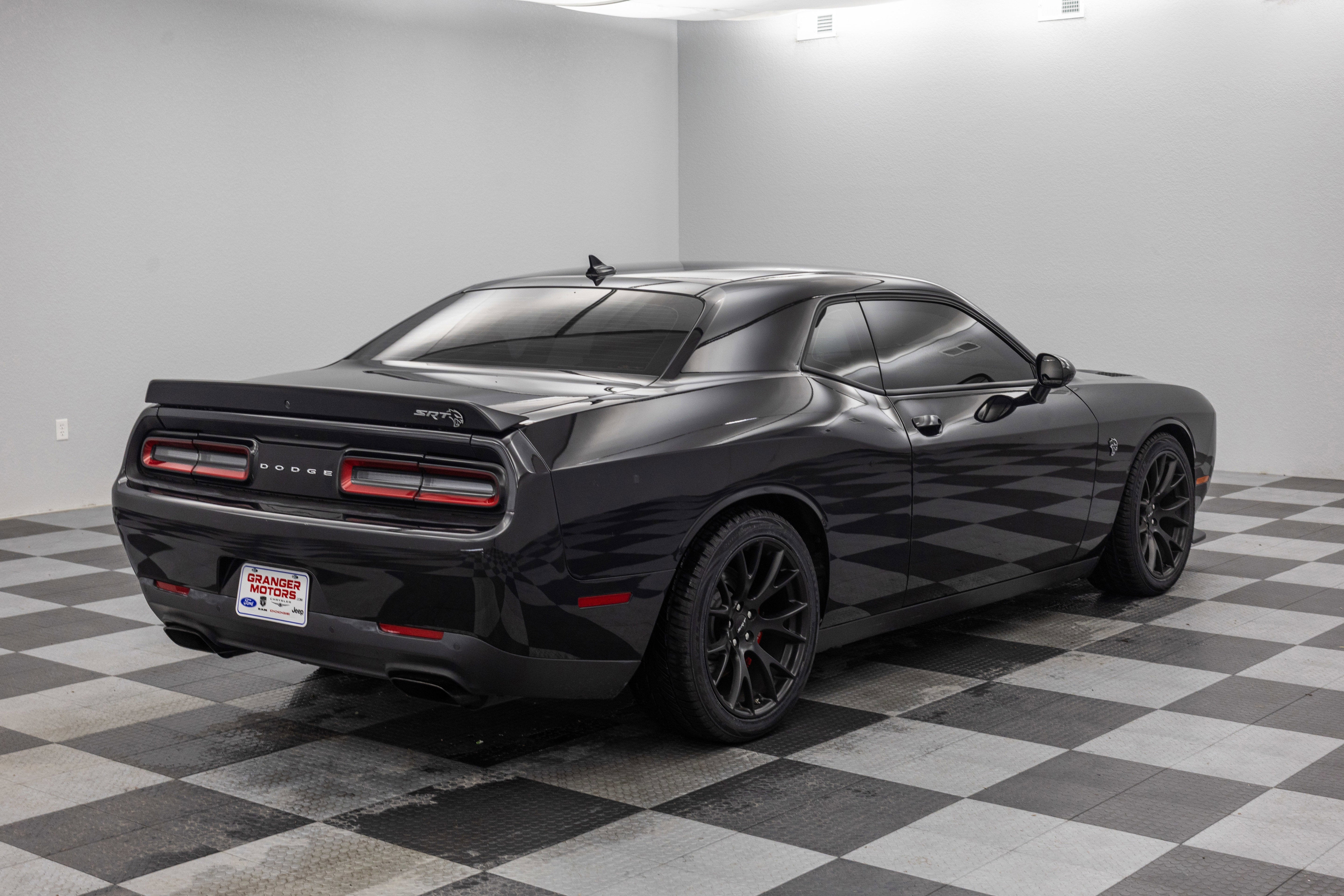 2015 Dodge Challenger SRT Hellcat