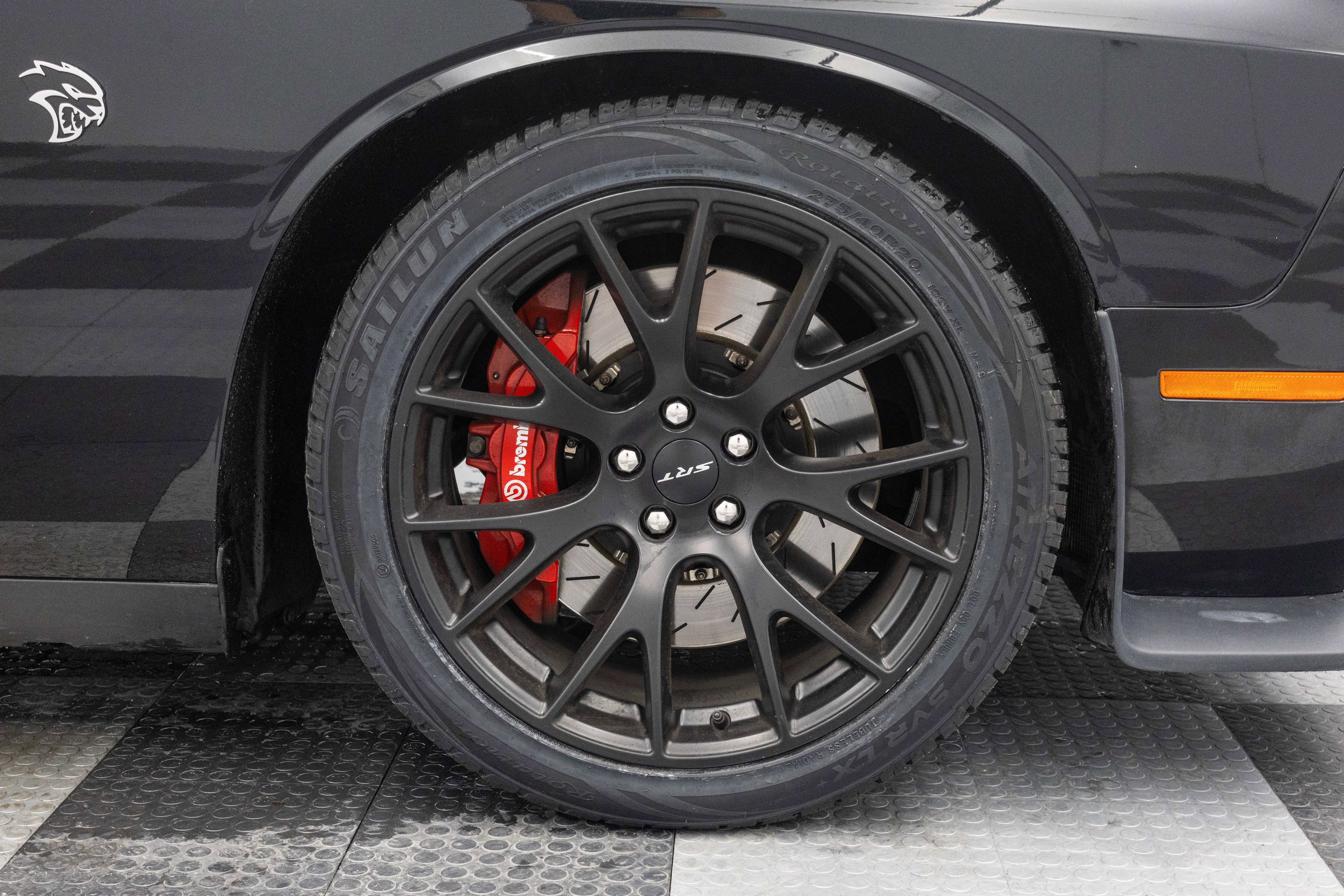 2015 Dodge Challenger SRT Hellcat