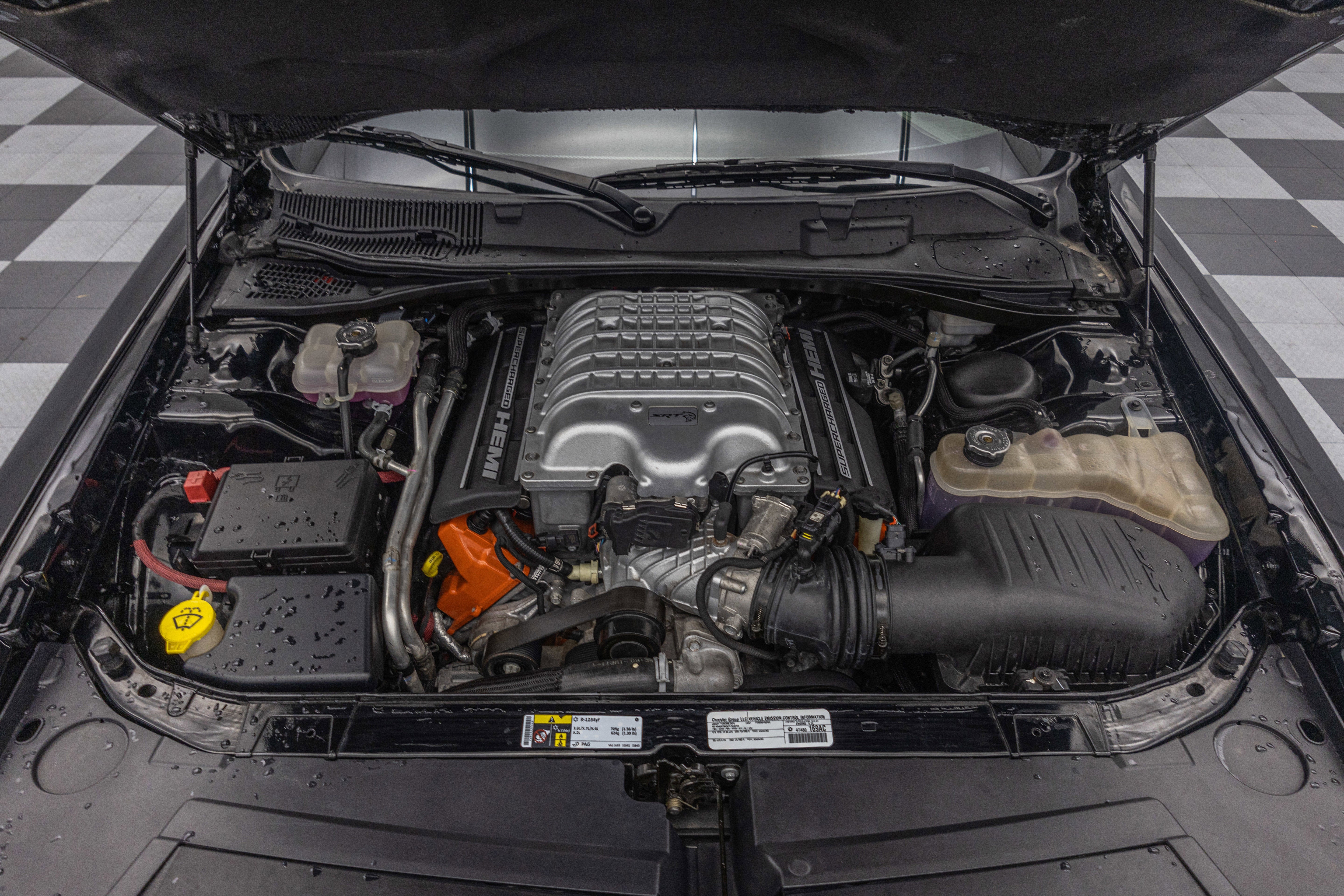 2015 Dodge Challenger SRT Hellcat