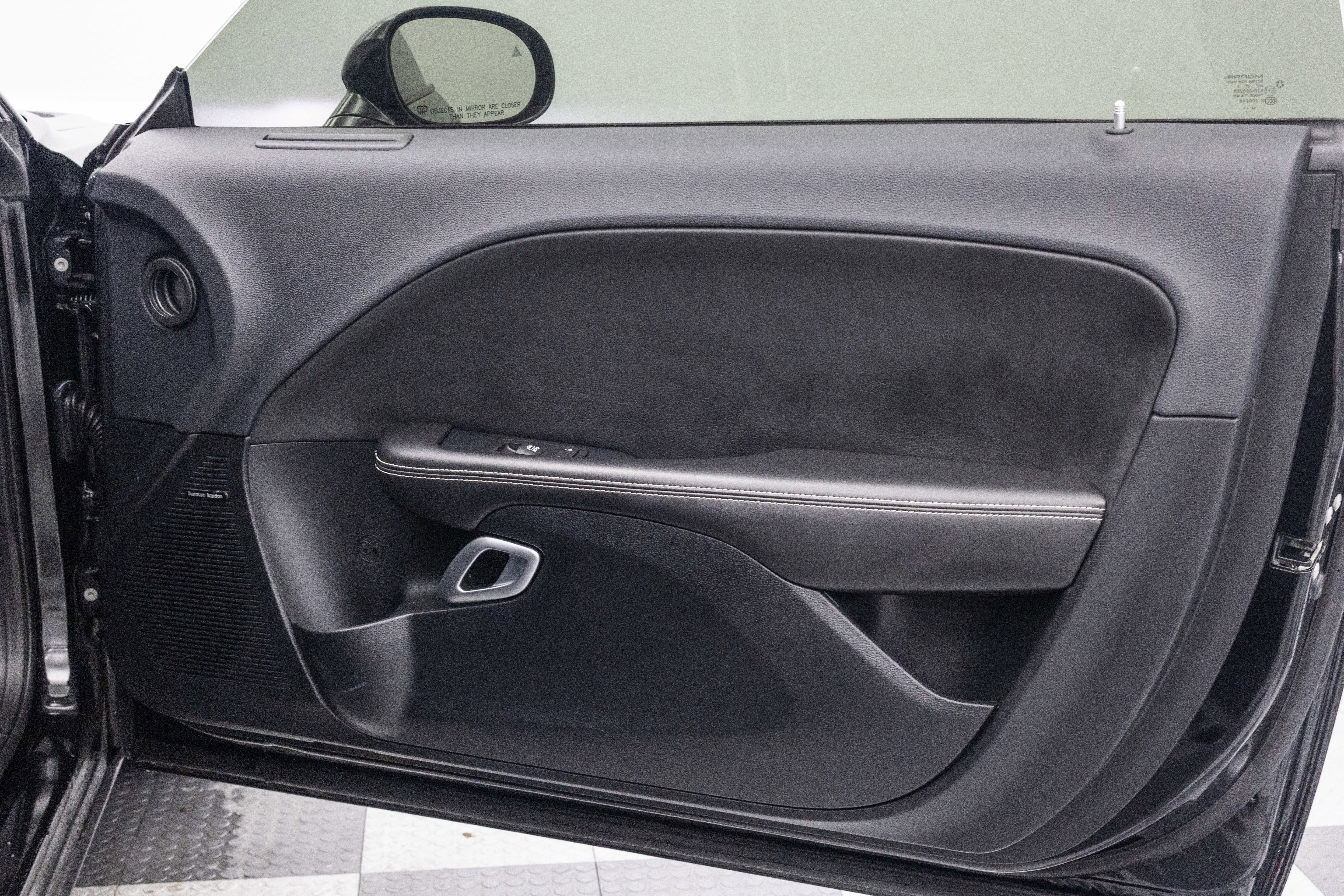 2015 Dodge Challenger SRT Hellcat