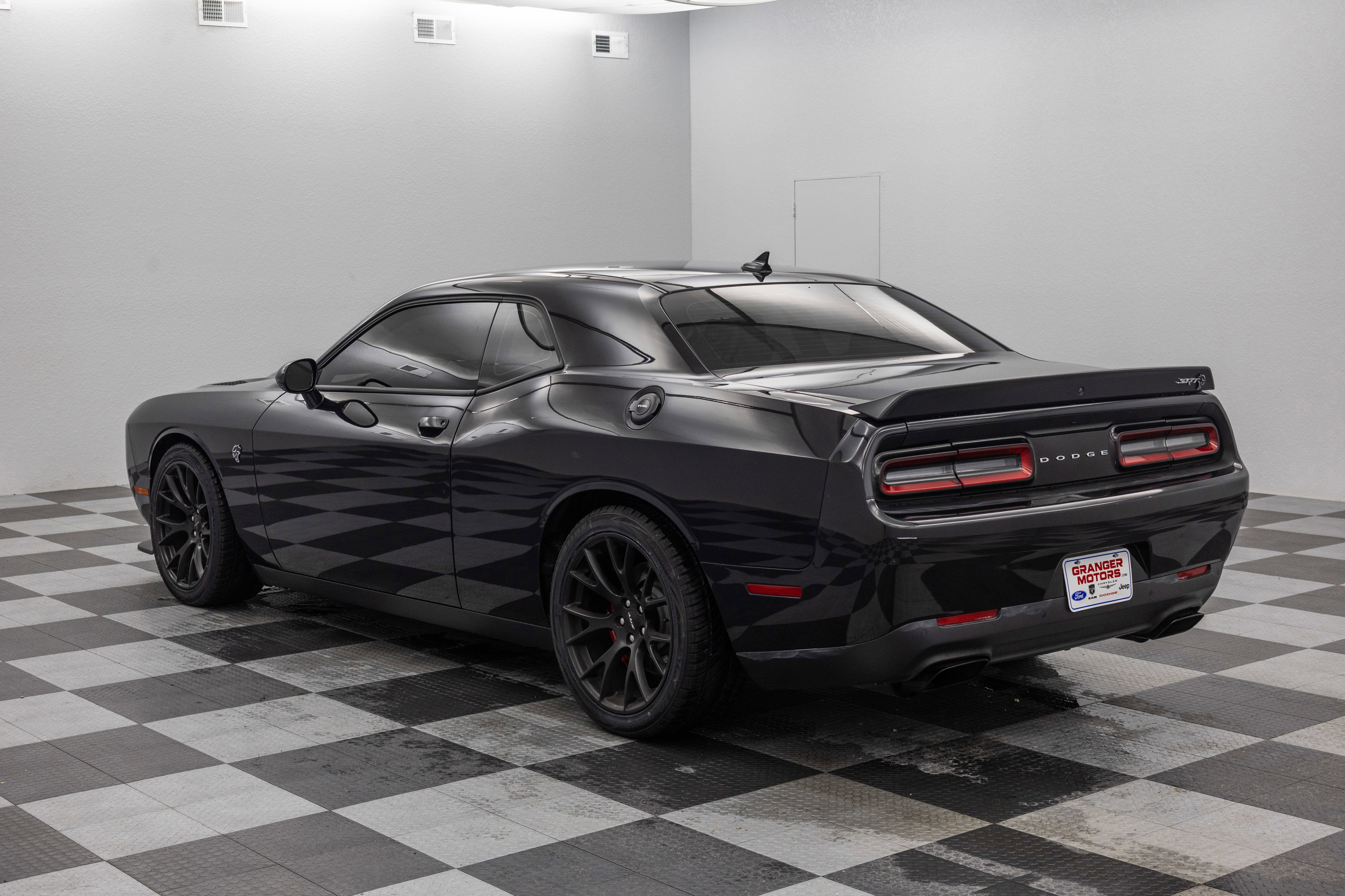 2015 Dodge Challenger SRT Hellcat