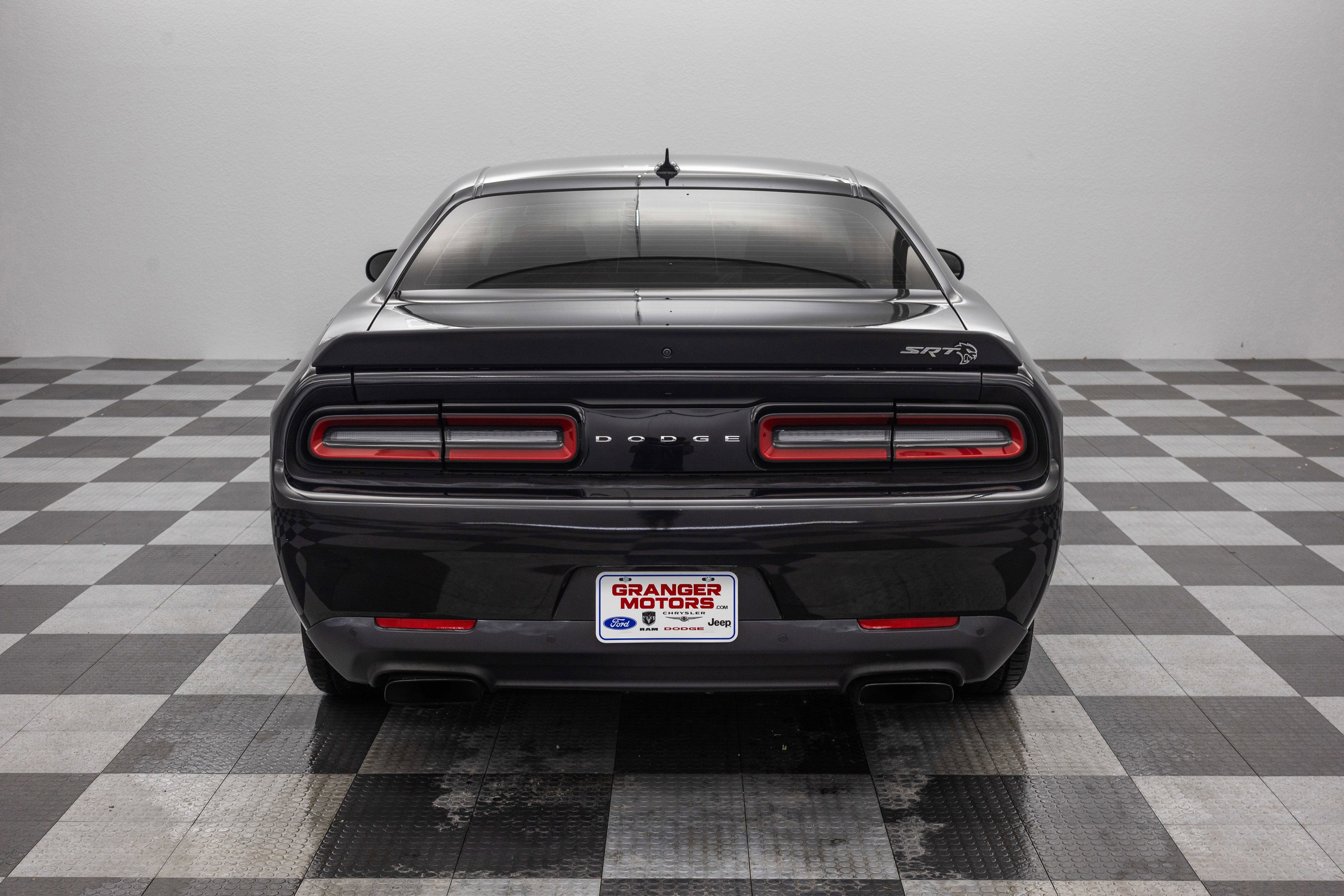 2015 Dodge Challenger SRT Hellcat